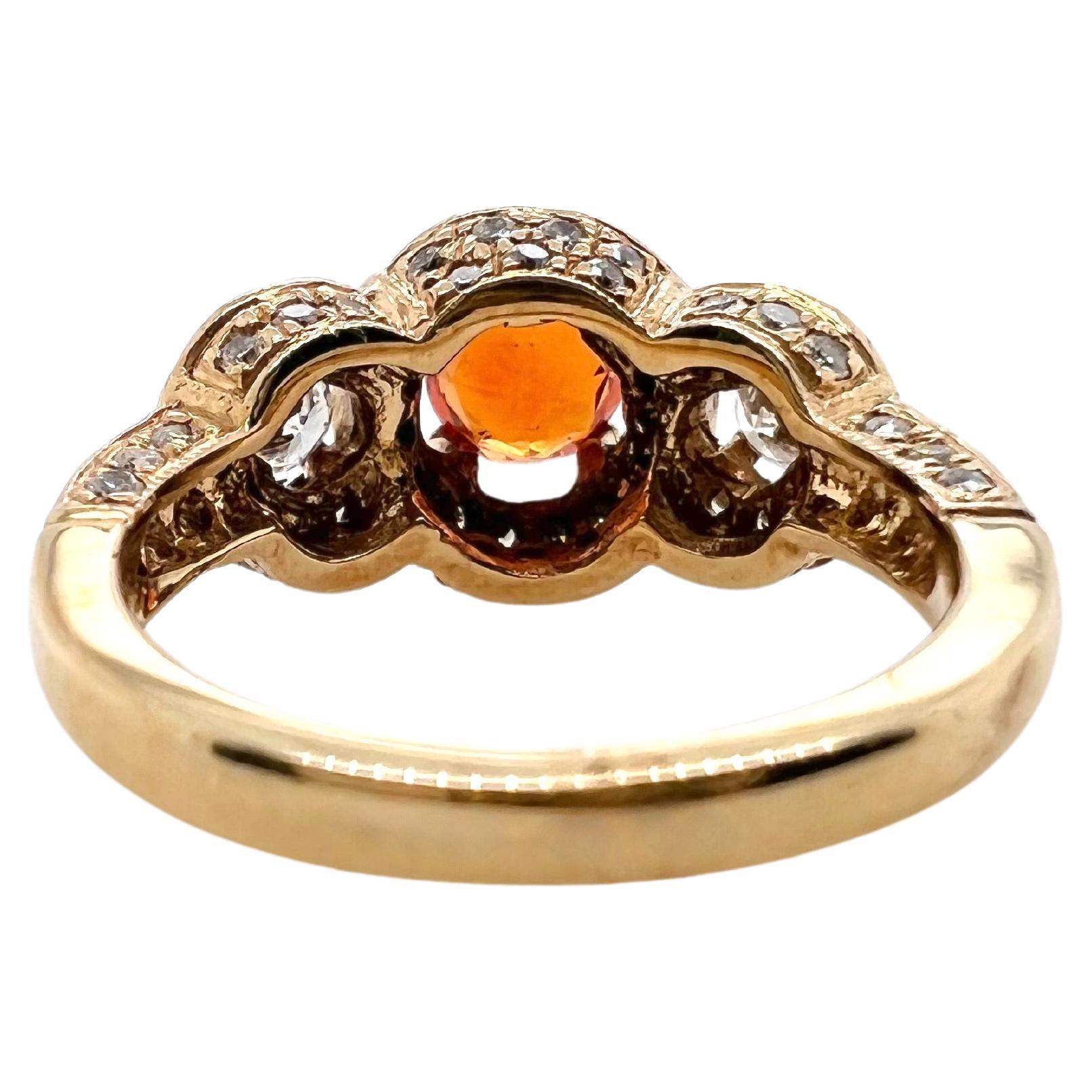 Contemporain Bague en or jaune 14 carats avec saphir orange et diamants en vente
