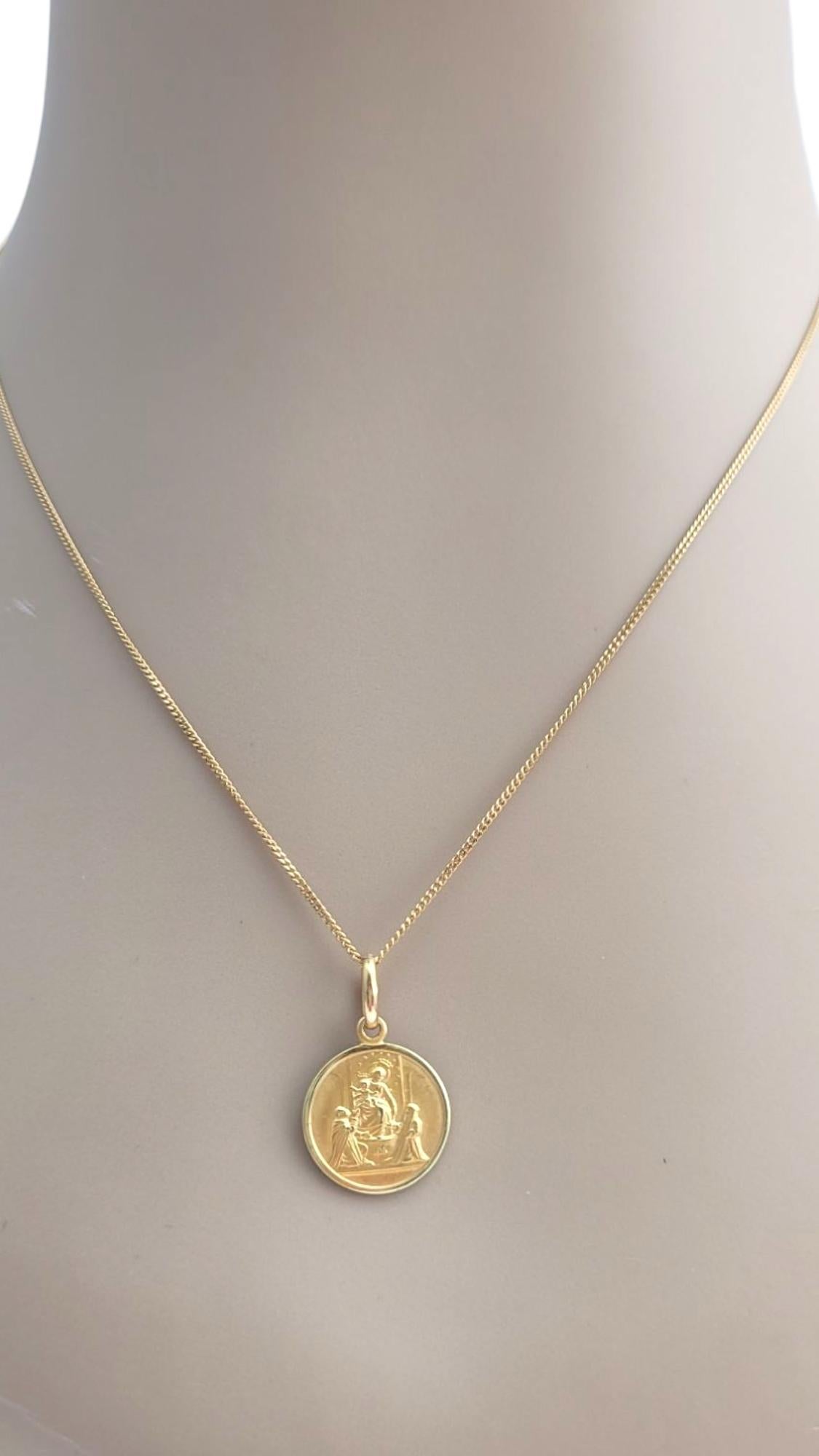 14K Yellow Gold Our Lady of Pompeii Pendant #21050 in vendita 1