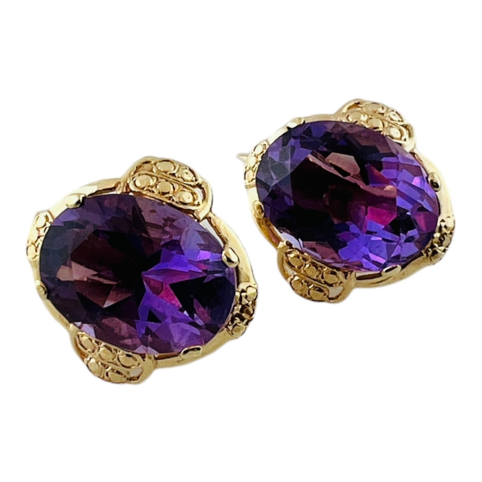 14K Yellow Gold Oval Amethyst Ornate Earrings #16482 In Good Condition For Sale In Washington Depot, CT