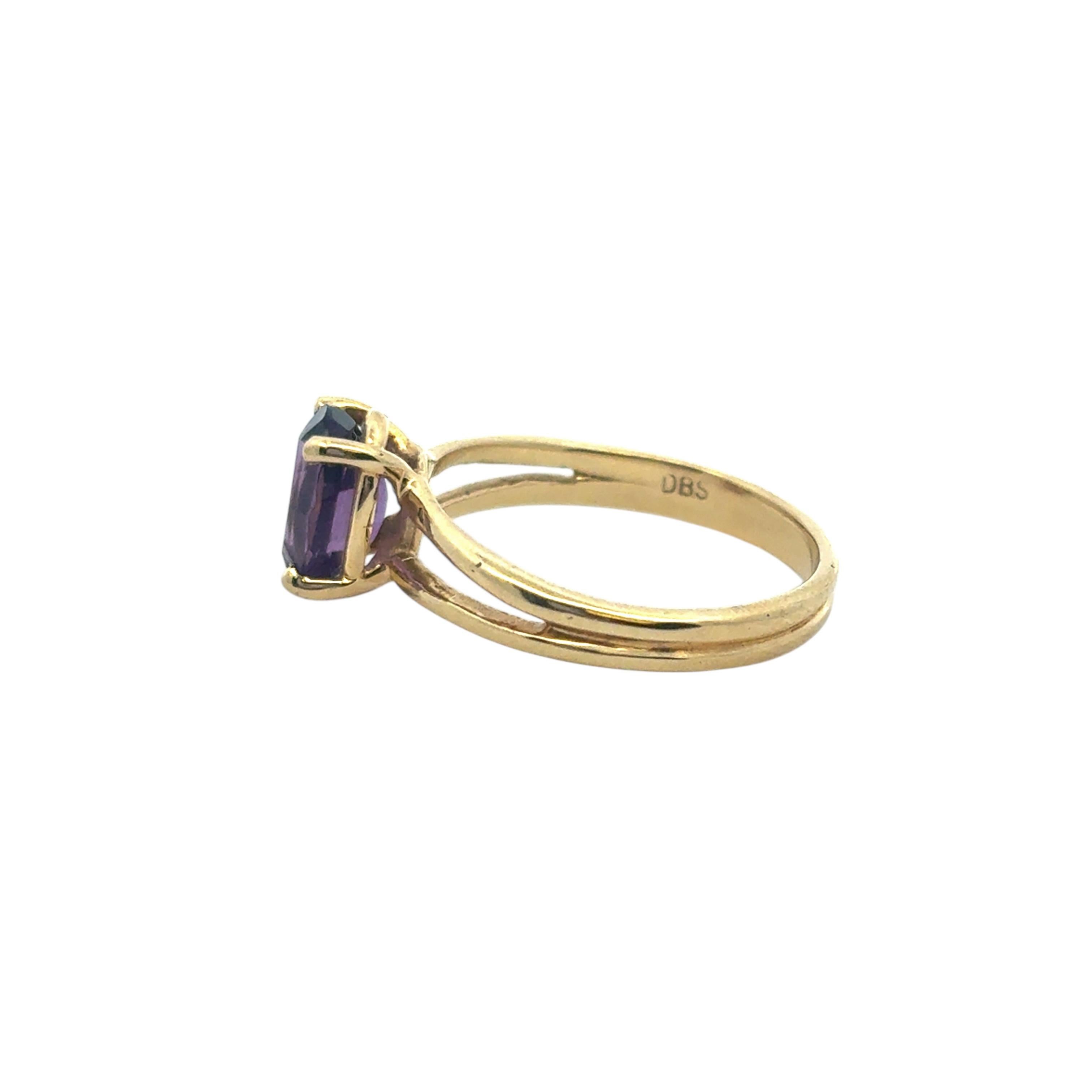 14k Yellow Gold Oval Amethyst Ring in vendita 7
