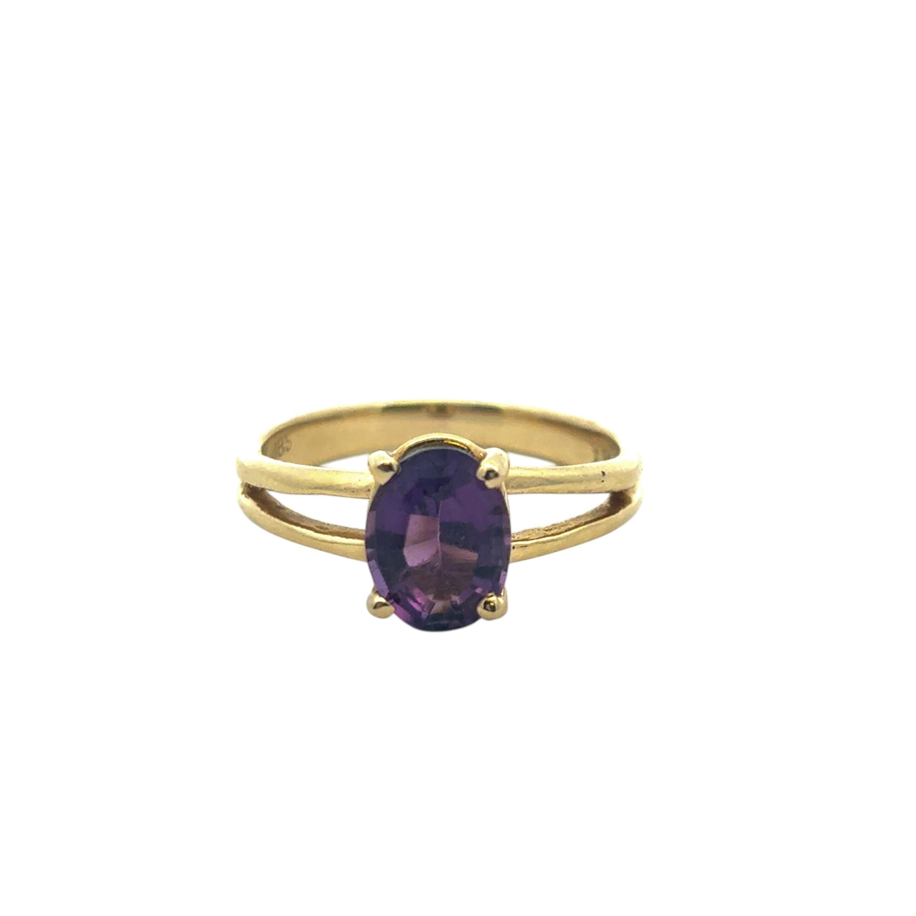 14k Yellow Gold Oval Amethyst Ring in vendita 8