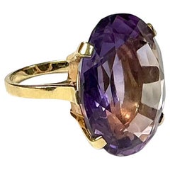 14K Yellow Gold Oval Amethyst Ring