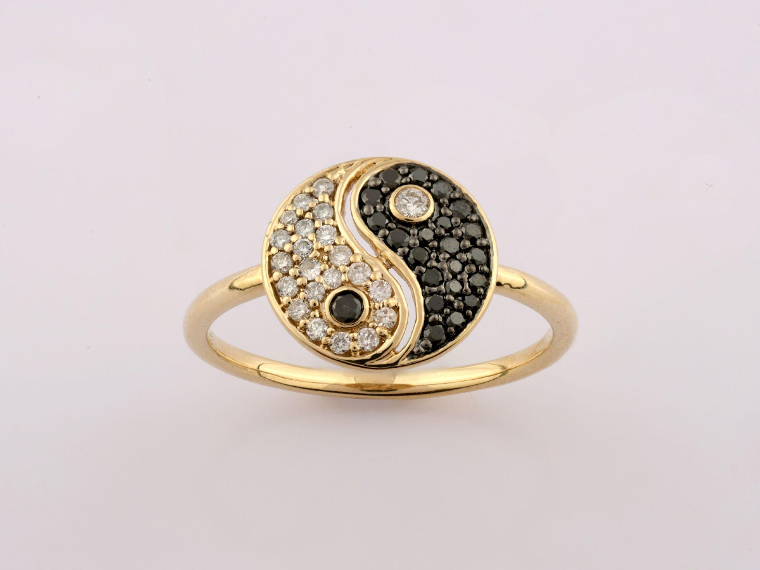 14K Yellow Gold Oval Black and White Diamond Yin Yang Statement Ring