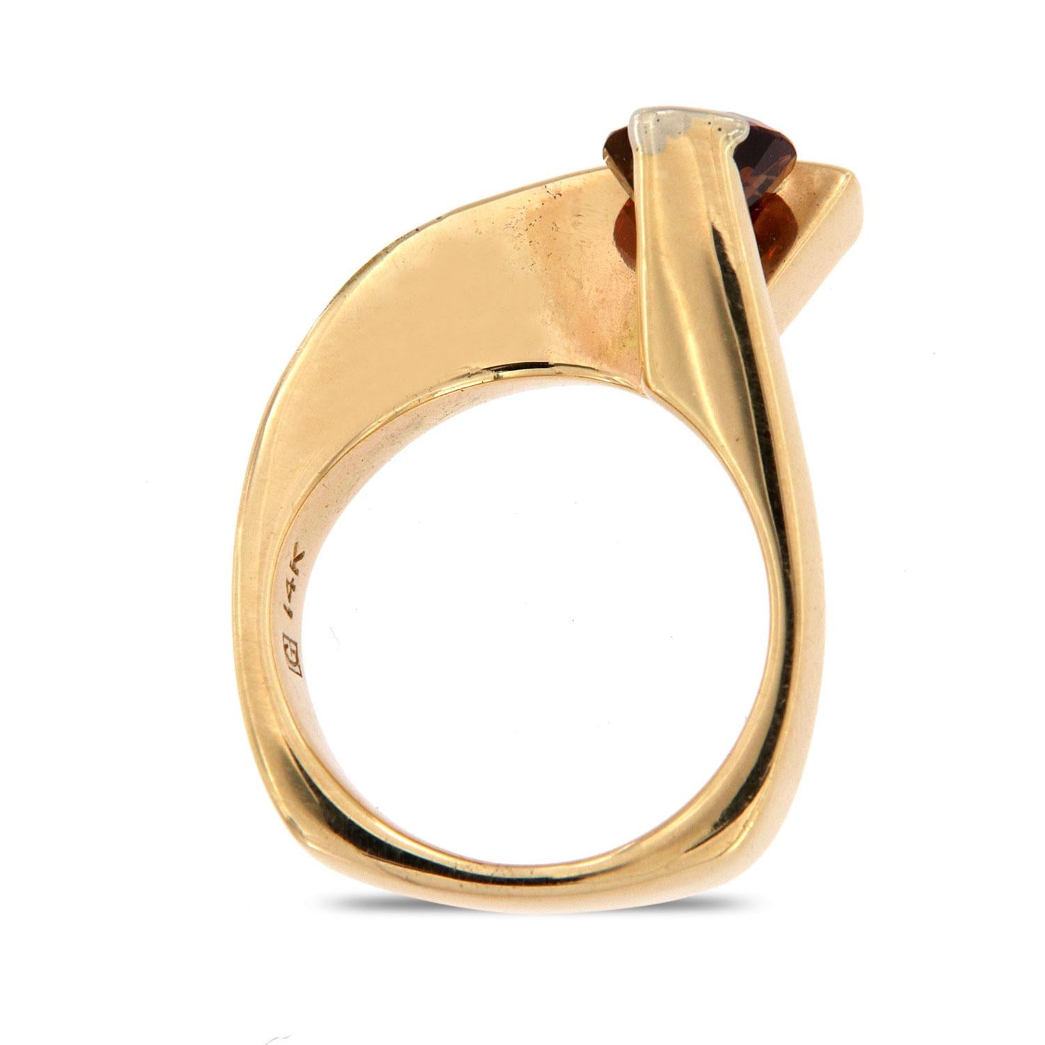 14 Karat Yellow Gold Oval Brownish Red Sapphire Diamond Ring Center 1.53 Carat For Sale 1