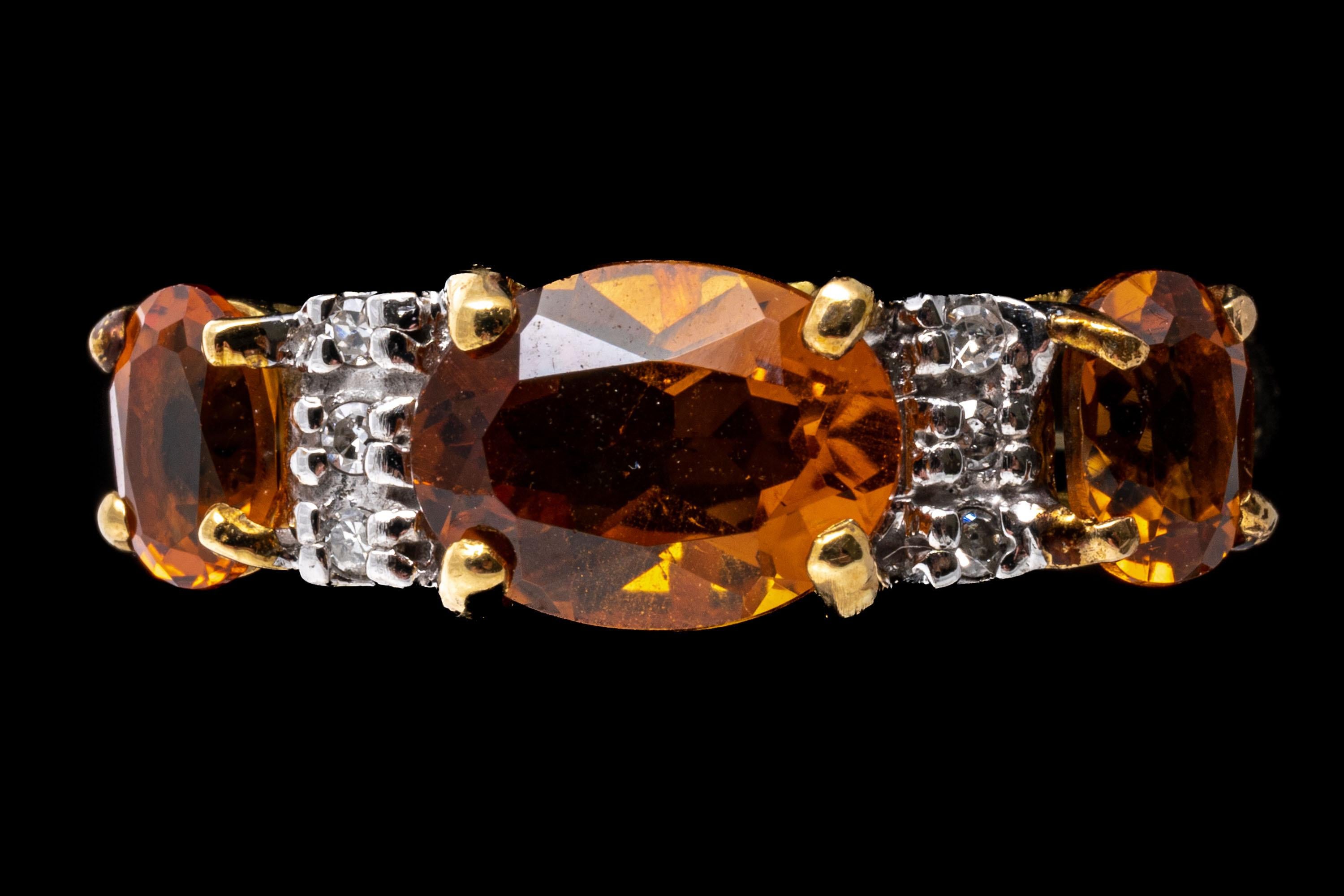 14 Karat Gelbgold Ovaler Ring mit Citrin und Diamant (Zeitgenössisch) im Angebot