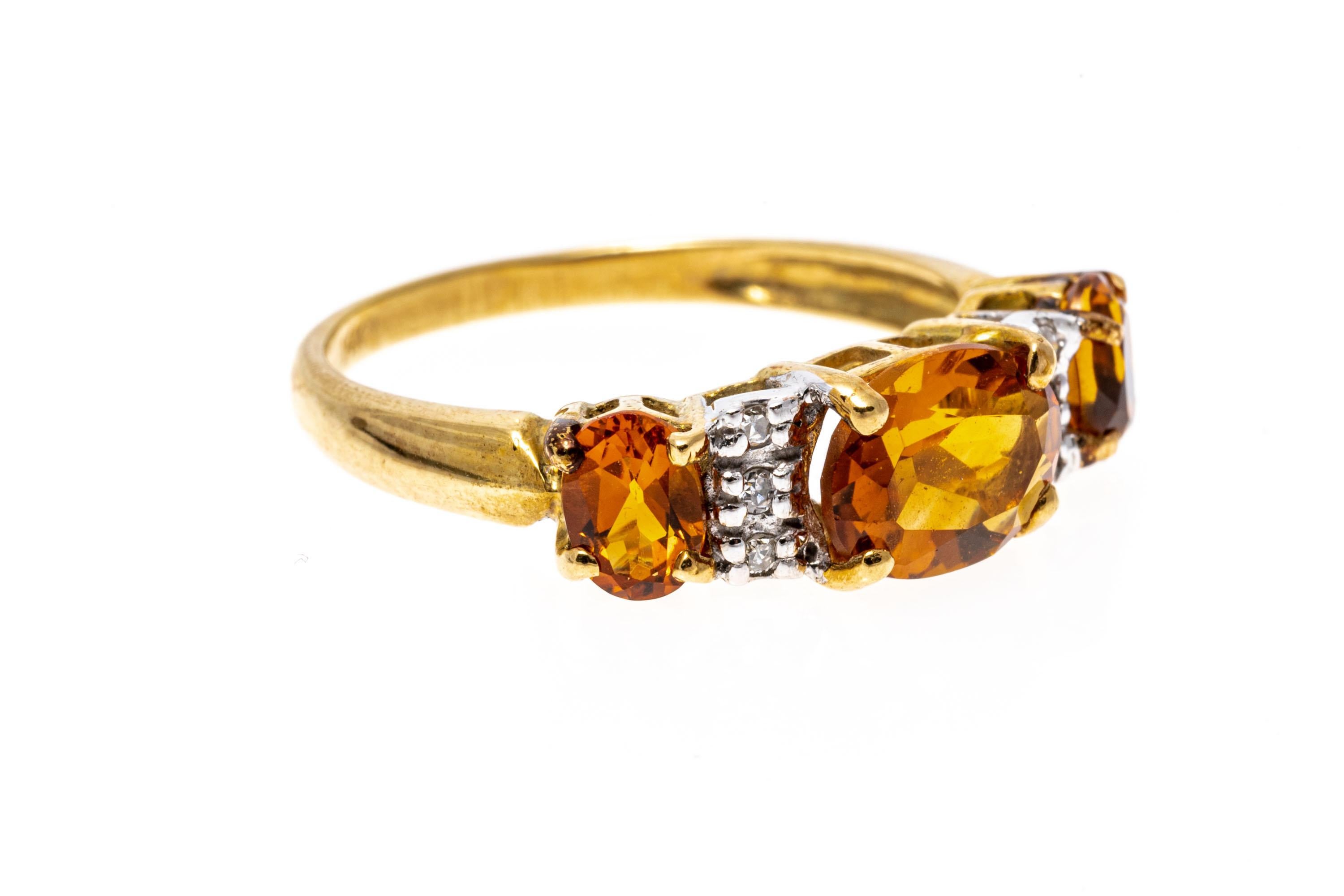 14k Yellow Gold Oval Citrine and Diamond Band Ring In Good Condition For Sale In Southport, CT