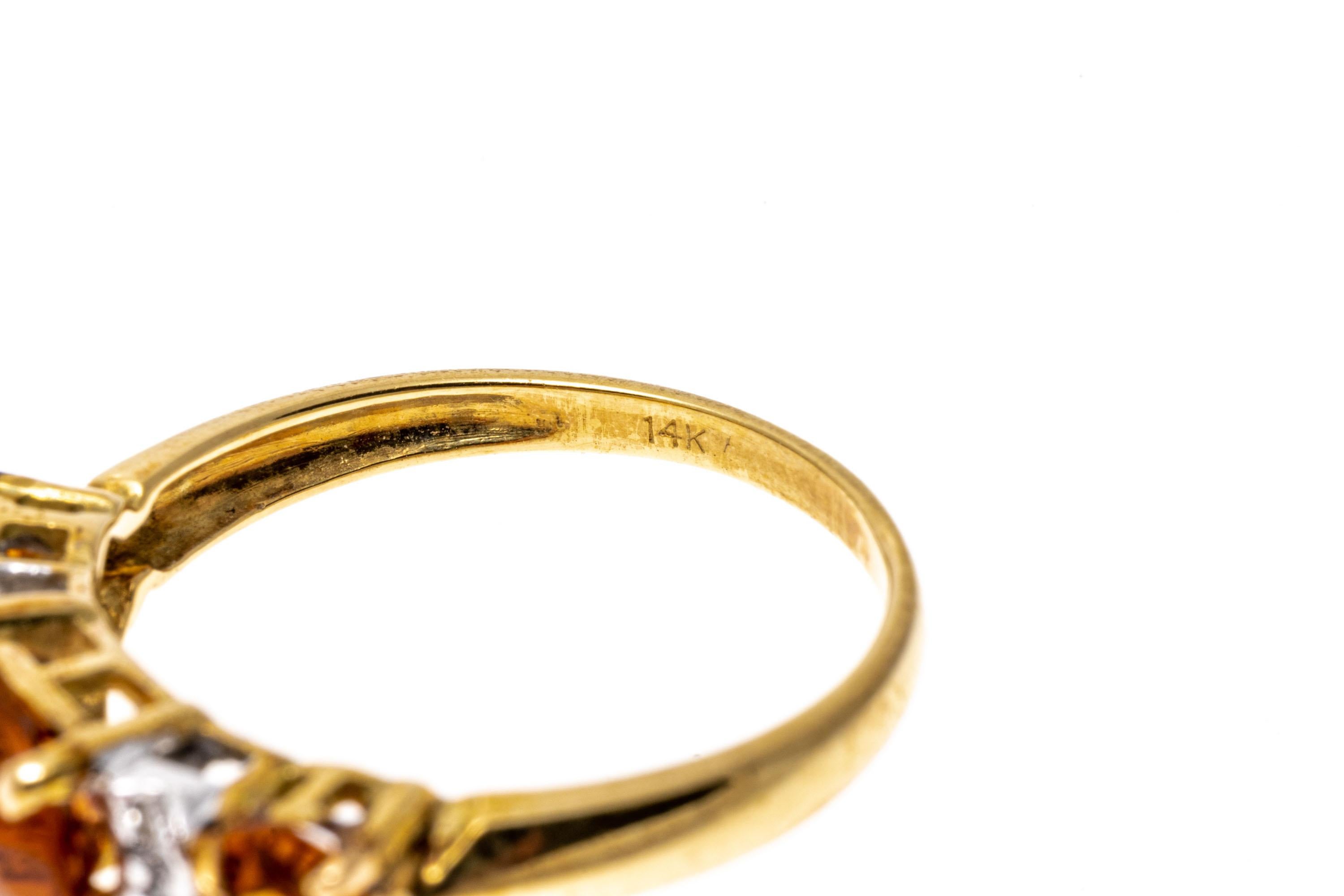 14 Karat Gelbgold Ovaler Ring mit Citrin und Diamant im Angebot 1