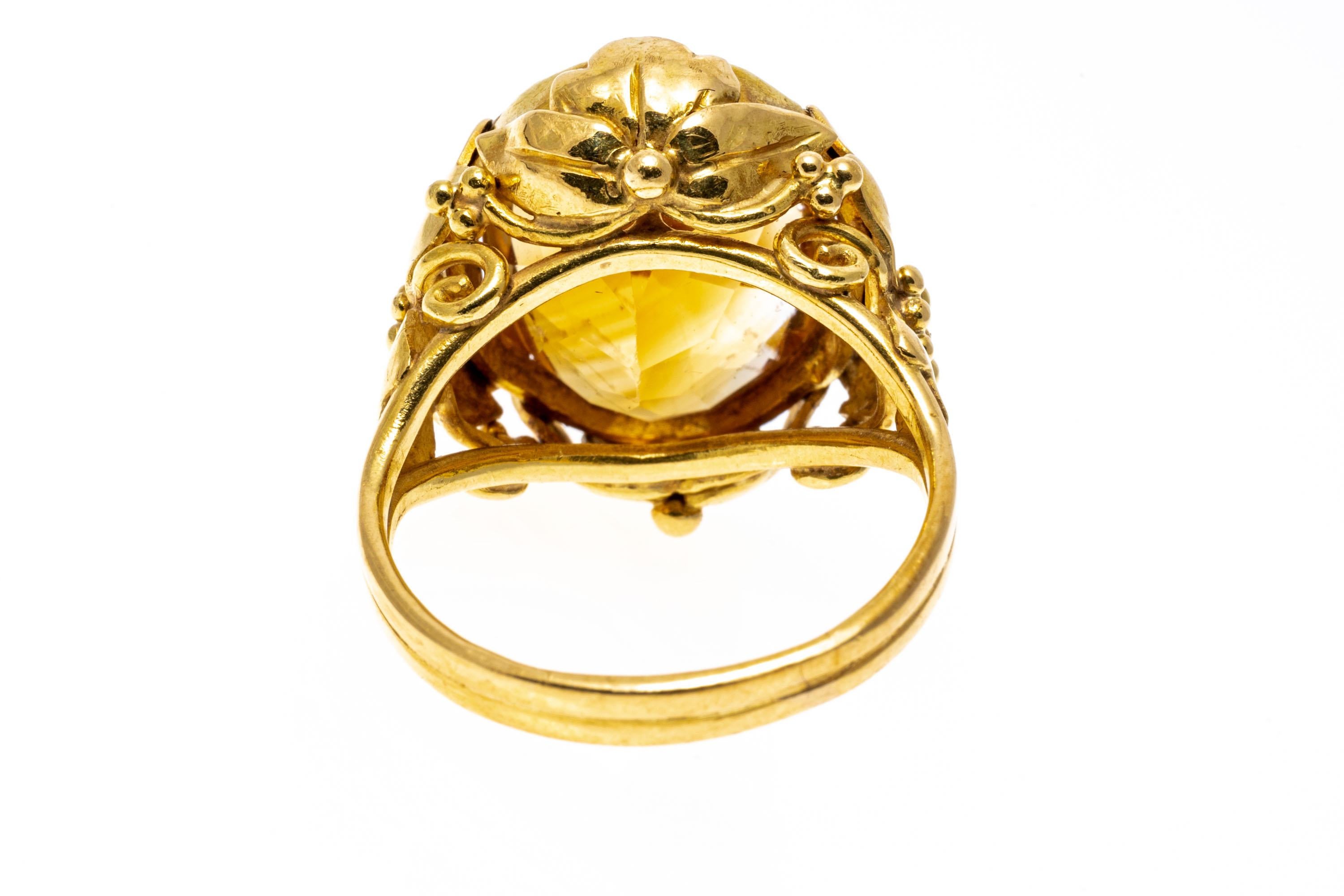 14k Yellow Gold Oval Citrine 'App. 8.84 Cts' and Flower Form Ring For Sale 1
