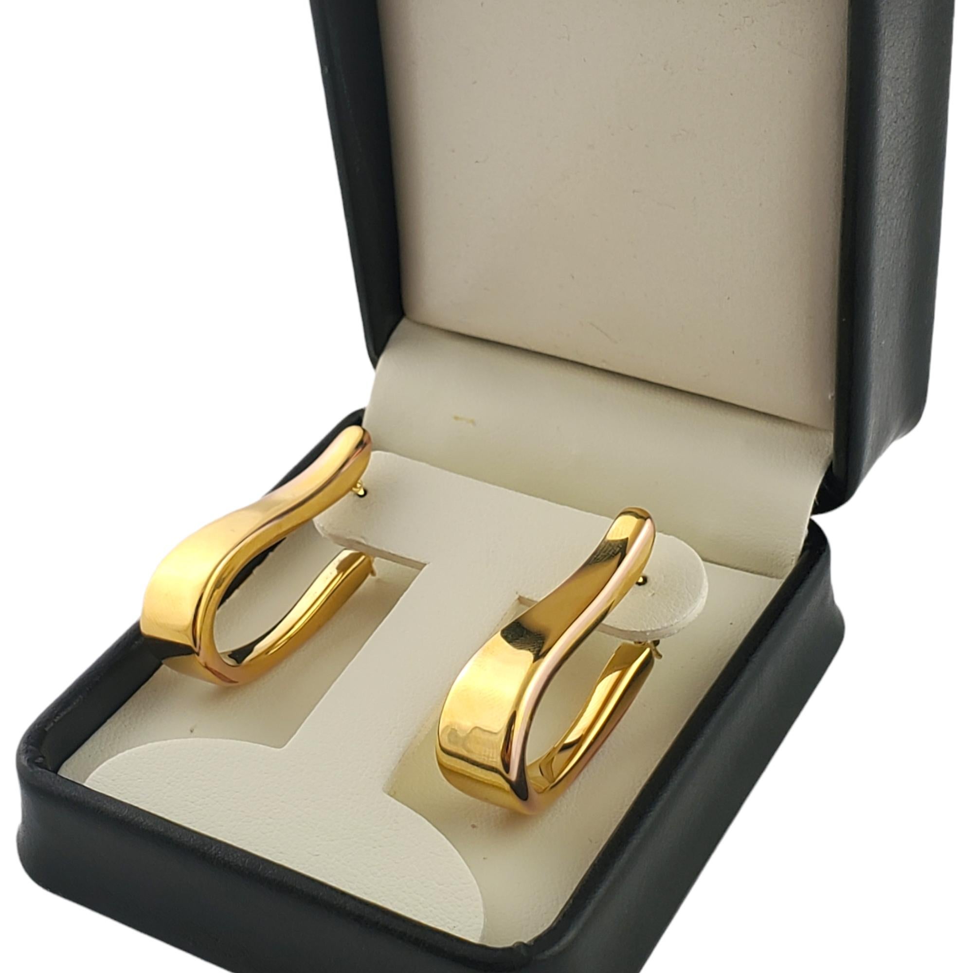 14K Yellow Gold Oval Cuff Hoop Earrings For Sale 3