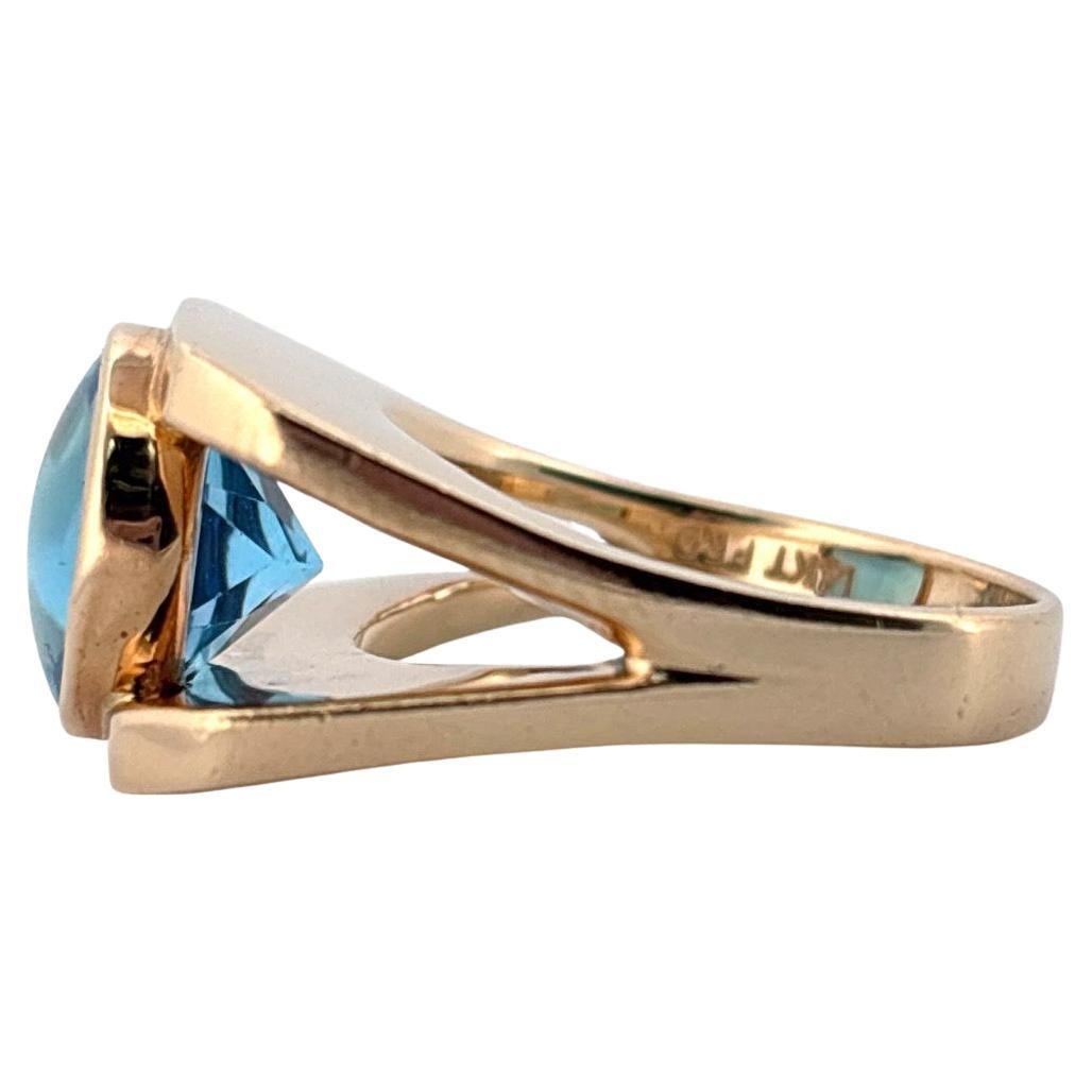 Rétro Anello in oro giallo 14K con taglio ovale e 4,50 carati di topazio blu svizzero in vendita