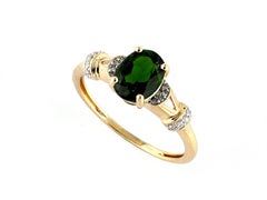 14K Yellow Gold Oval Cut Chrome Diopside and Diamond Ribbed Ring
