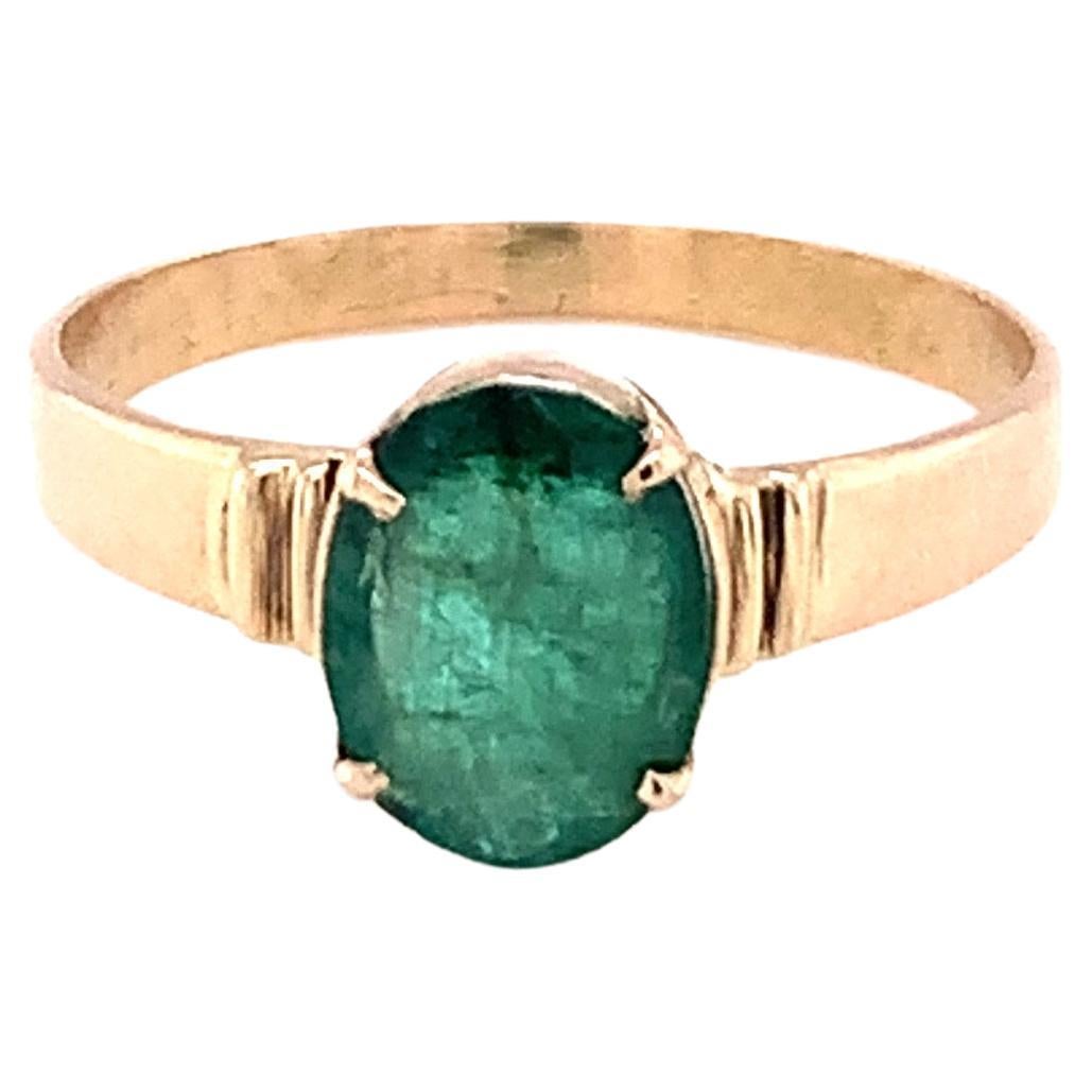 14K Yellow Gold Oval Cut Emerald Solitaire Ring For Sale