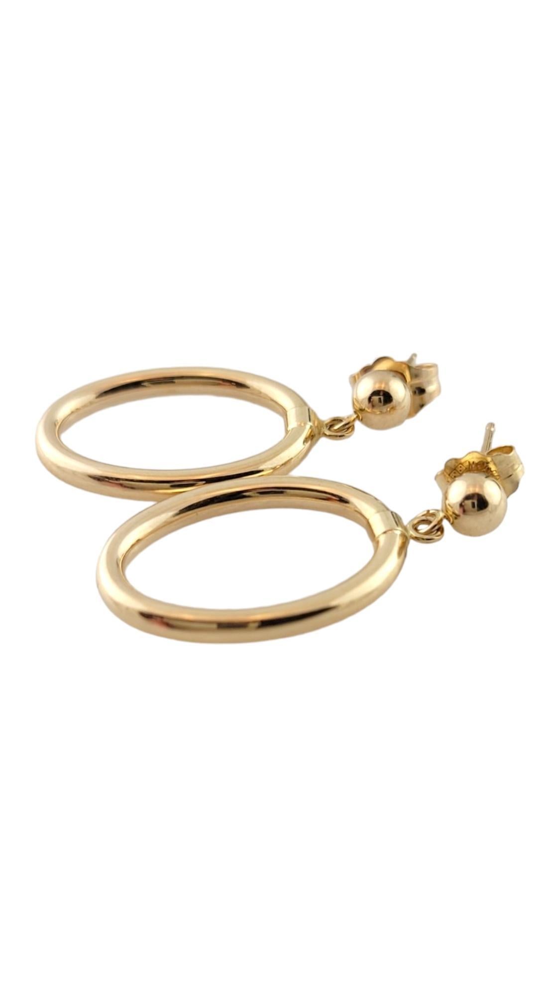 Vintage 14K Yellow Gold Oval Dangle Earrings

You need this beautiful set of dangle oval earrings crafted from gorgeous 14K yellow gold!

Size: 24.5mm X 13.34mm X 1.98mm

Weight: 0.64 dwt/ 0.99 g

Hallmark: EC 14K

Very good condition,