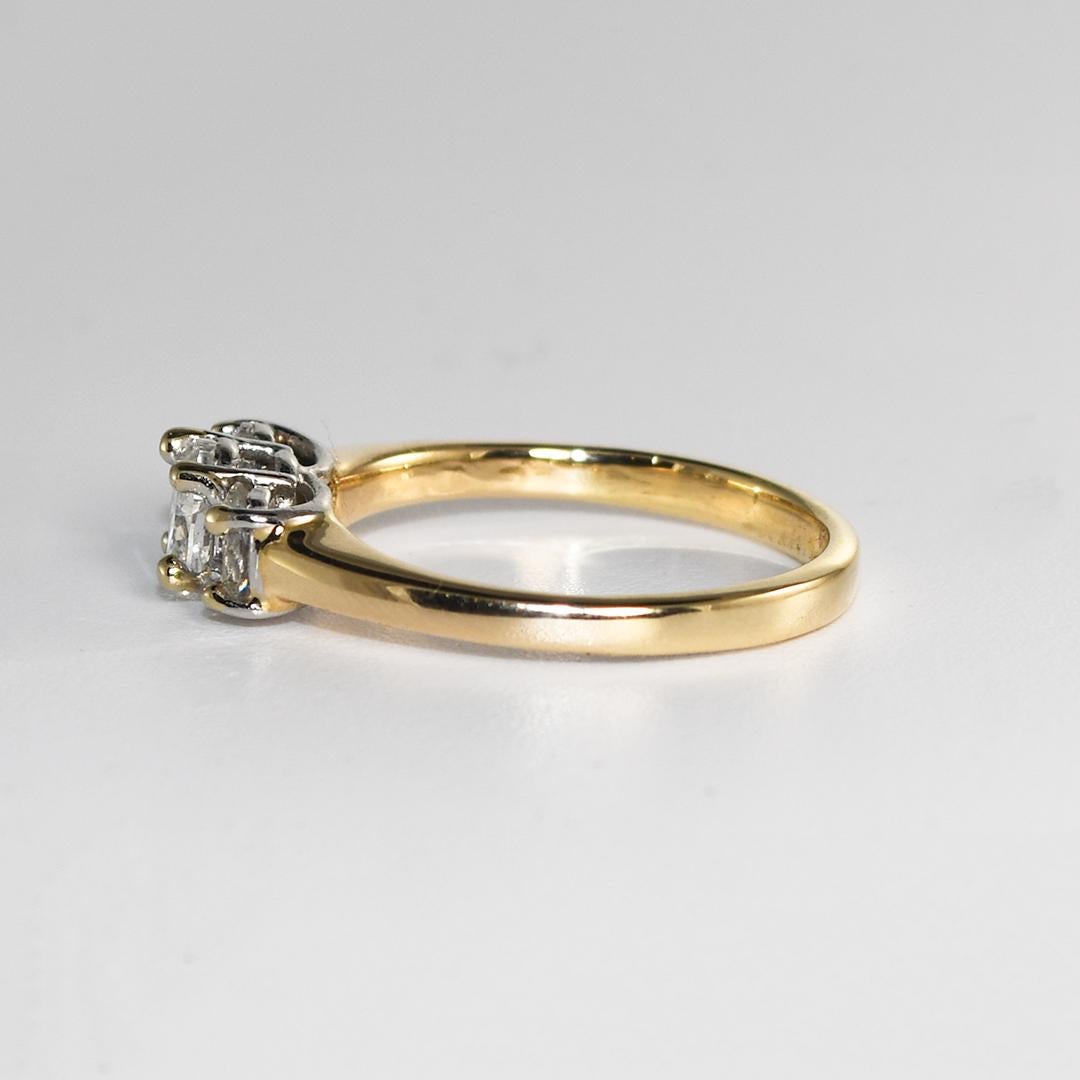 Women's or Men's 14K Yellow Gold Oval Diamond Ring 1.06ct For Sale