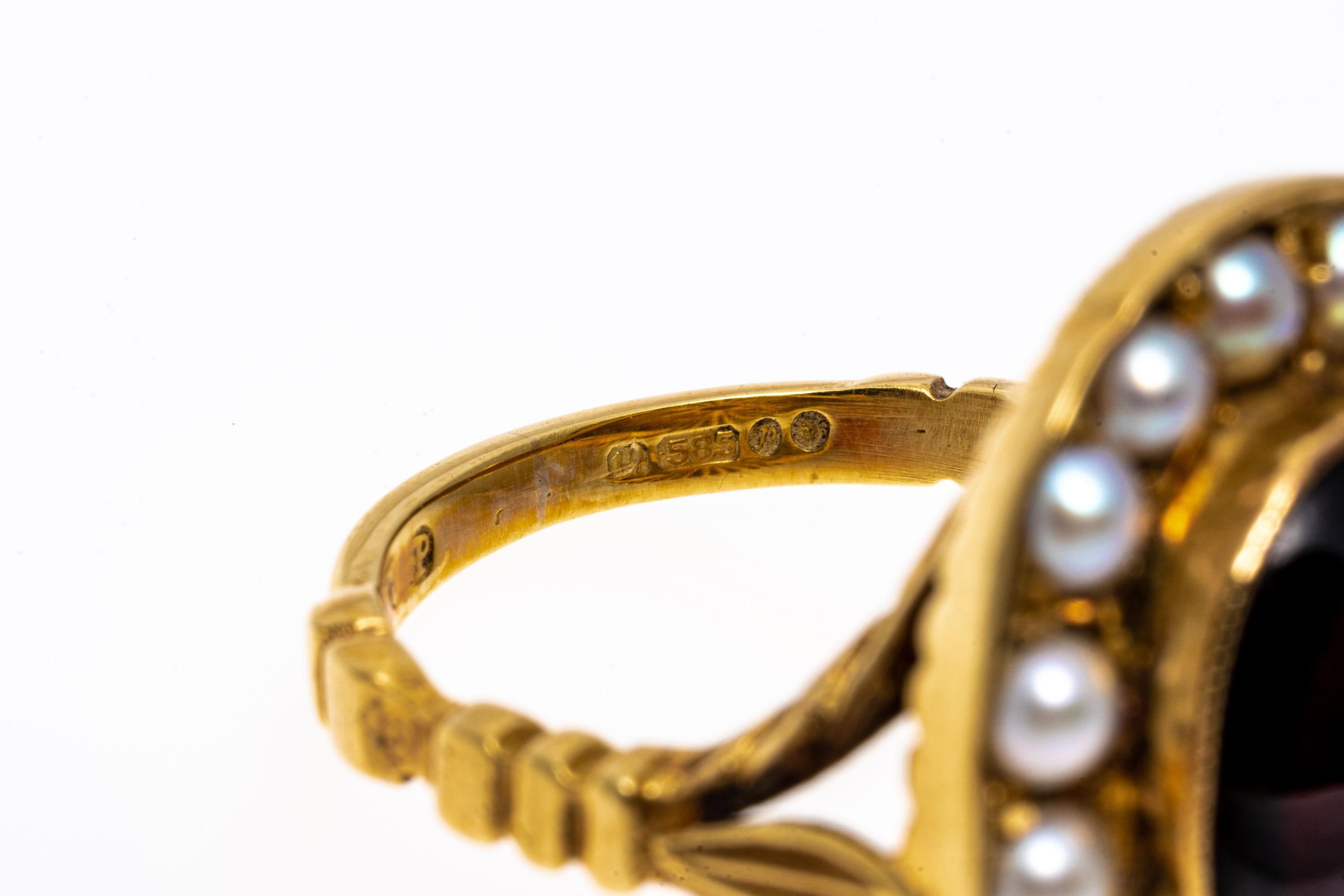 Ovaler länglicher Cab-Granat- und Zuchtperlen-Halo-Ring aus 14 Karat Gelbgold 1