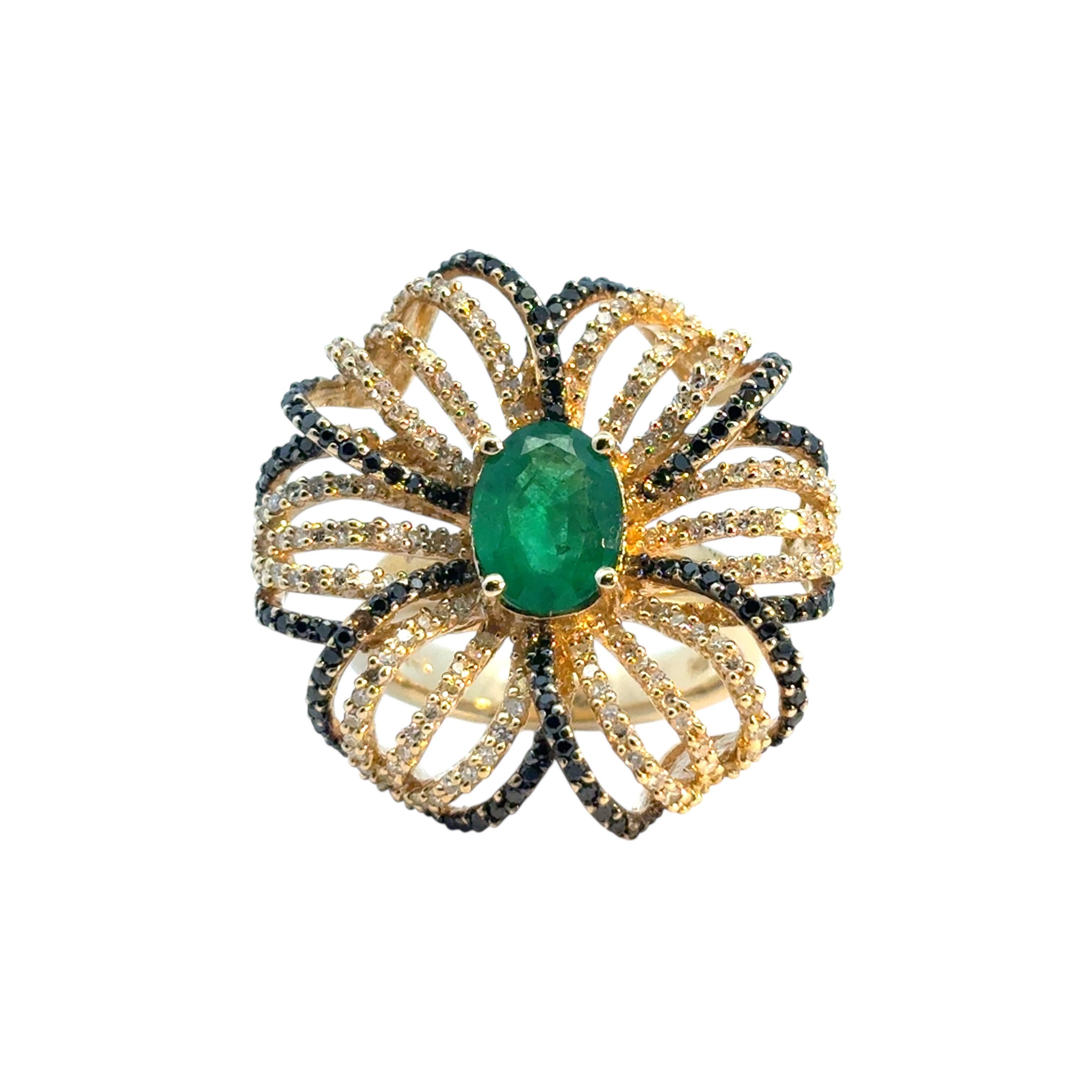 14k Yellow Gold Oval Emerald and Black and White Diamond Flower Ring im Angebot 5