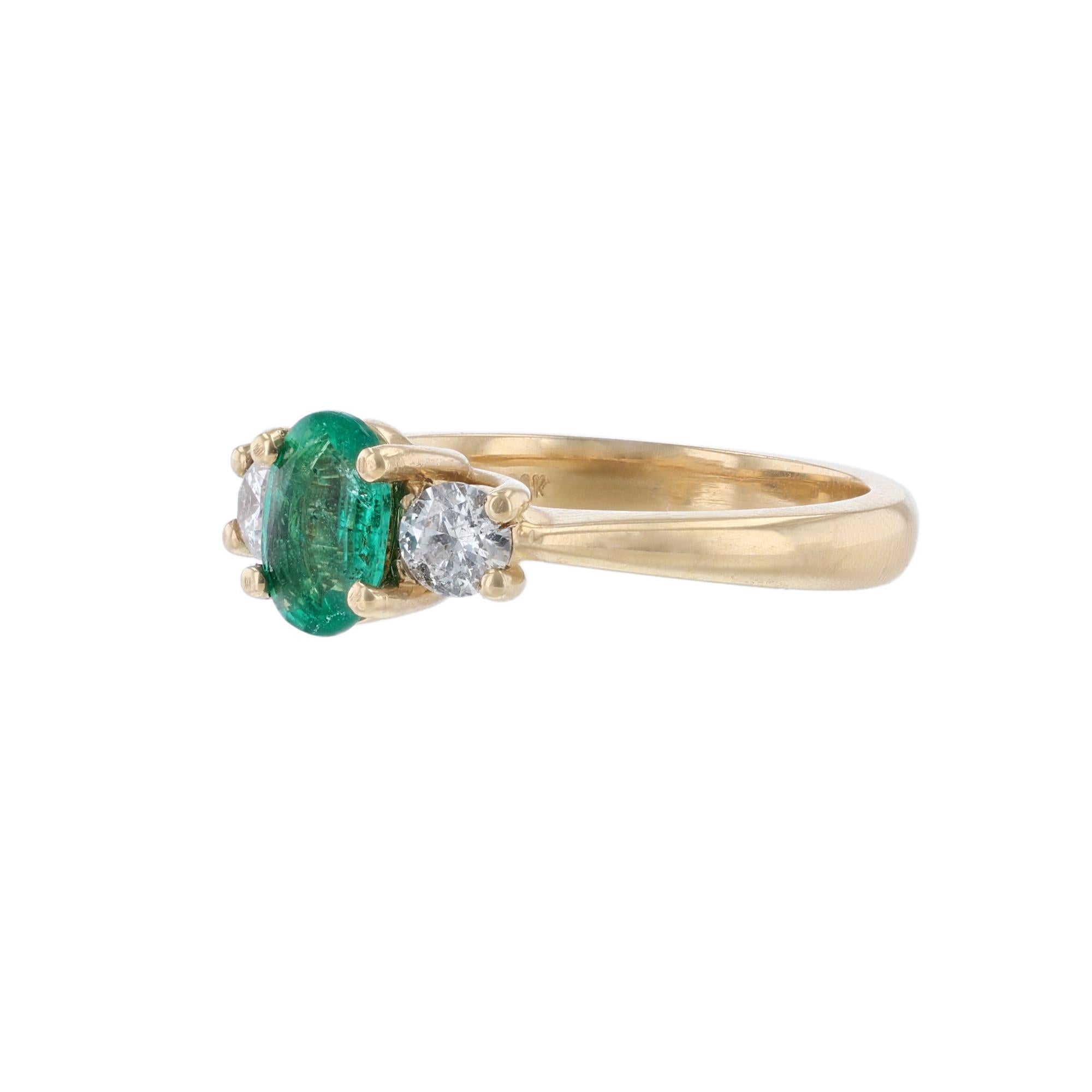 Contemporary 14K Yellow Gold Oval Emerald Round Diamond Ring For Sale