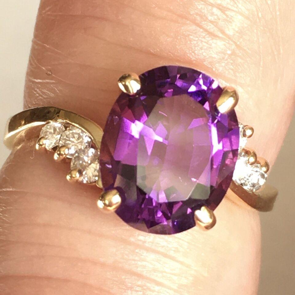 14k Yellow Gold Oval Faceted Amethyst and Diamond Ring For Sale 4