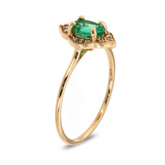 14 Karat Yellow Gold Oval Green Emerald Halo Diamond Ring Center, 2/5 Carat