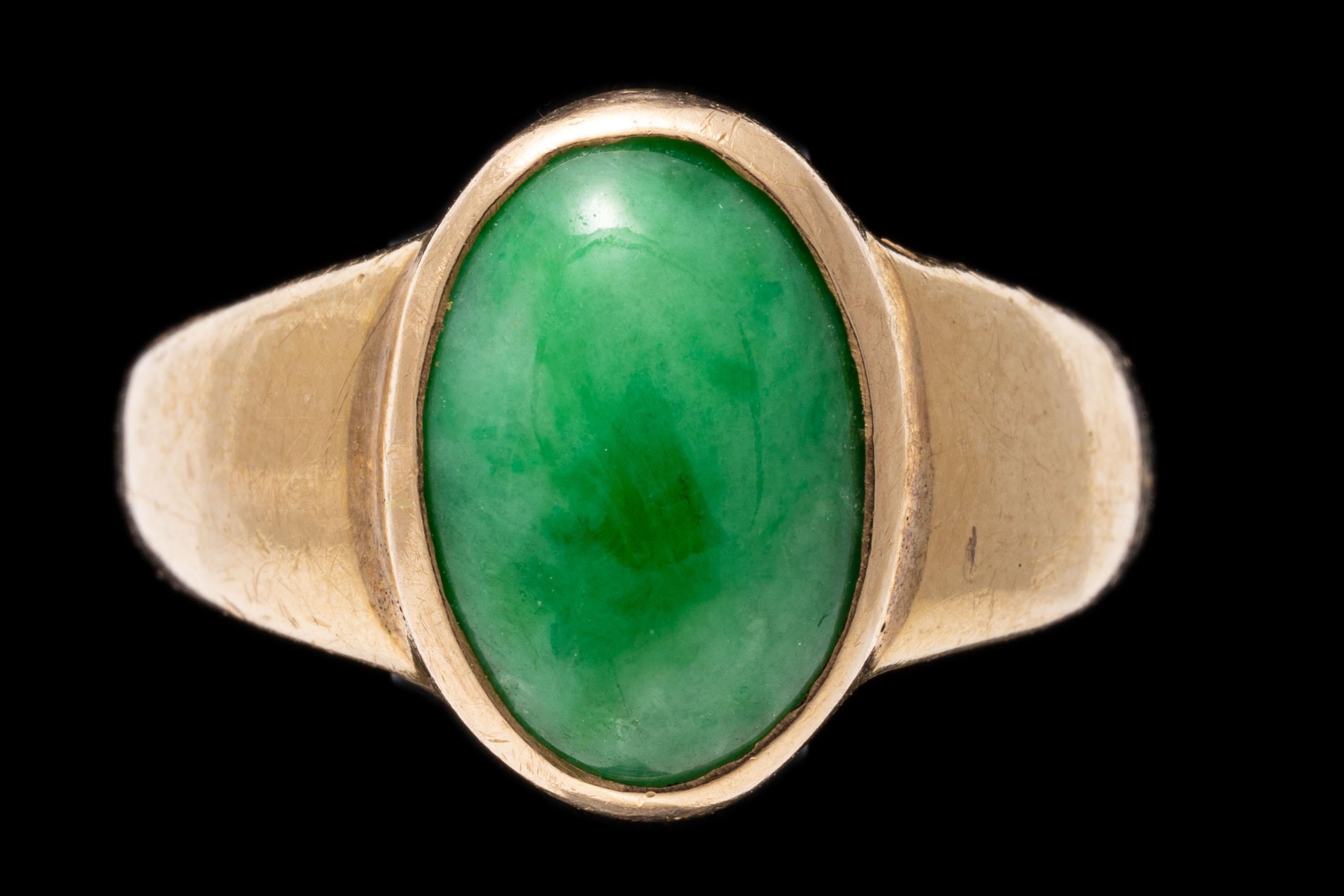 14k Yellow Gold Oval Green Jadeite Jade Bezel Set Cabachon Ring For Sale 3