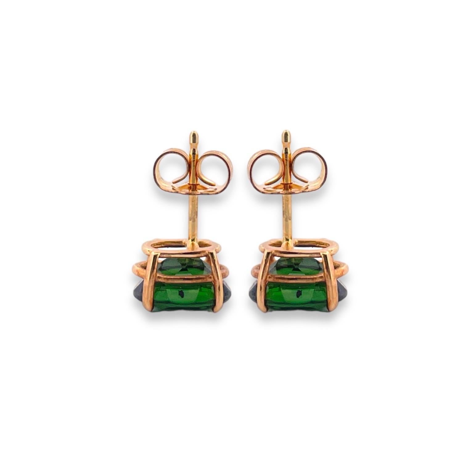 14K Gelbgold Oval Grüner Turmalin Ohrstecker (Moderne)