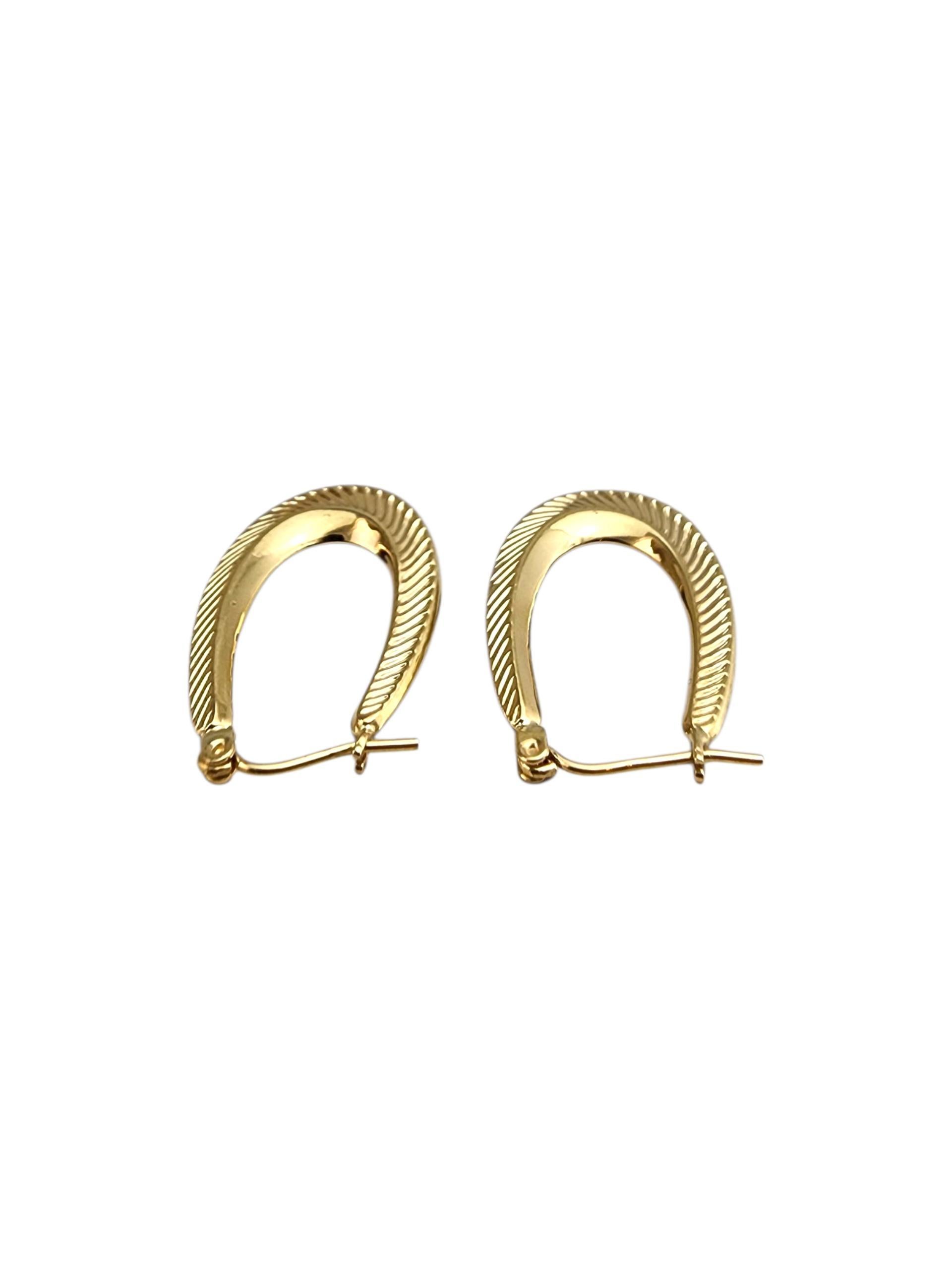 Boucles d'oreilles ovales en or jaune 14K #22491 Bon état - En vente à Washington Depot, CT