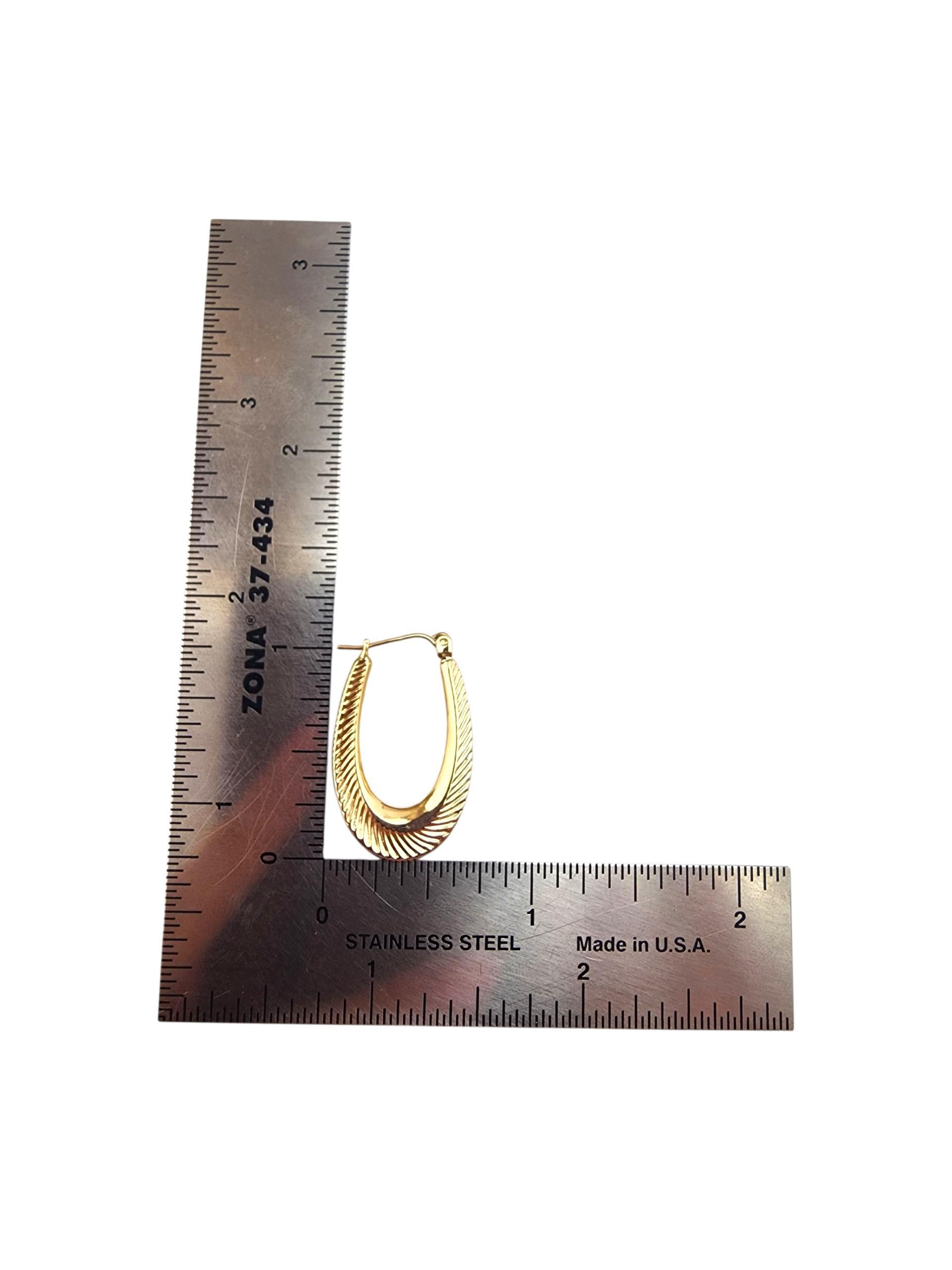 Boucles d'oreilles ovales en or jaune 14K #22491 en vente 2
