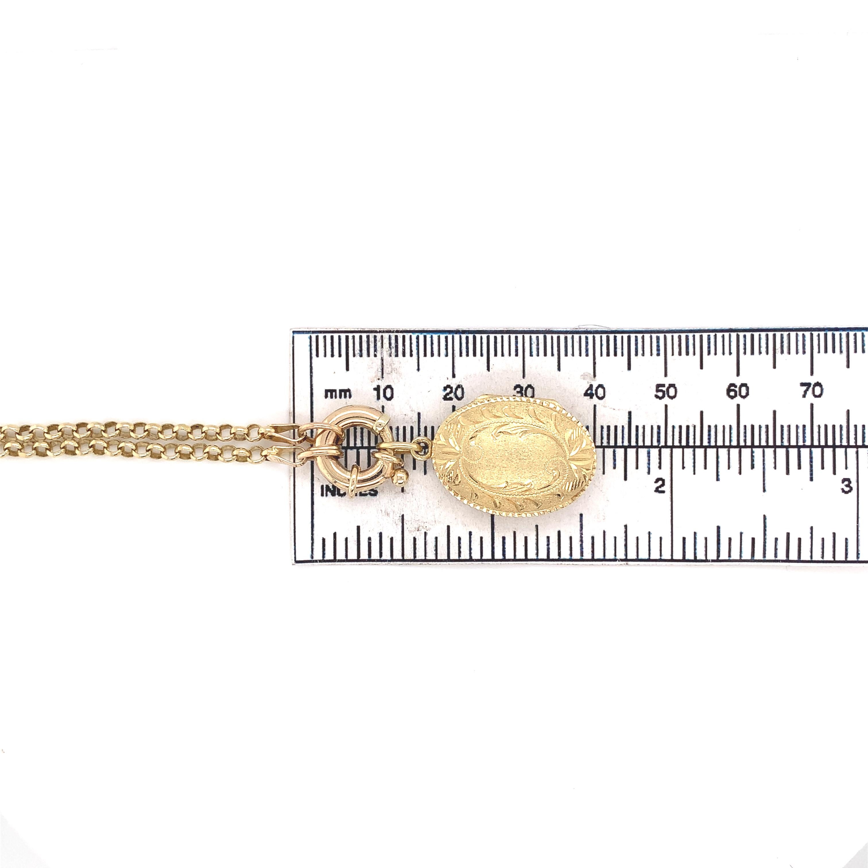 Médaillon ovale avec chaîne lourde décorative en or jaune 14 carats en vente 5