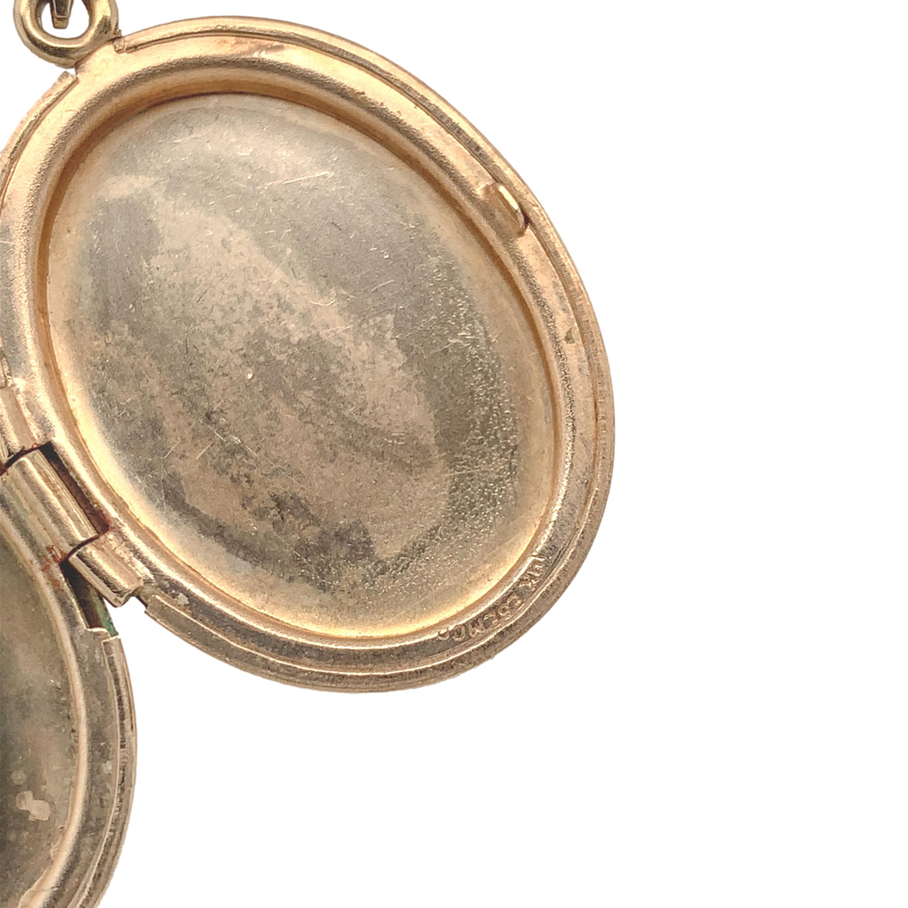 Médaillon ovale en or jaune 14 carats avec motif gravé sur chaîne à maillons moulés fantaisie de 18 pouces en vente 1