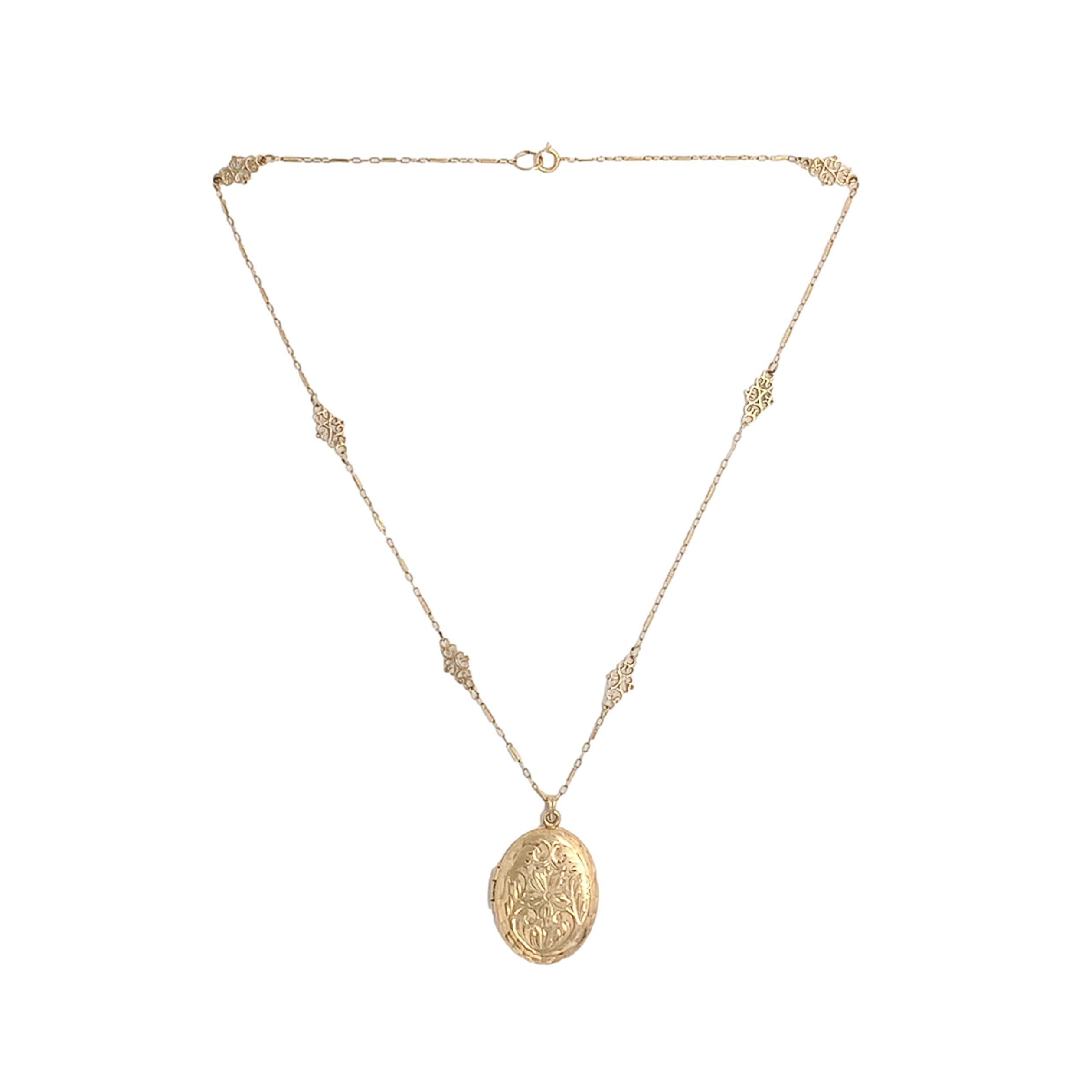 Médaillon ovale en or jaune 14 carats avec motif gravé sur chaîne à maillons moulés fantaisie de 18 pouces en vente 3