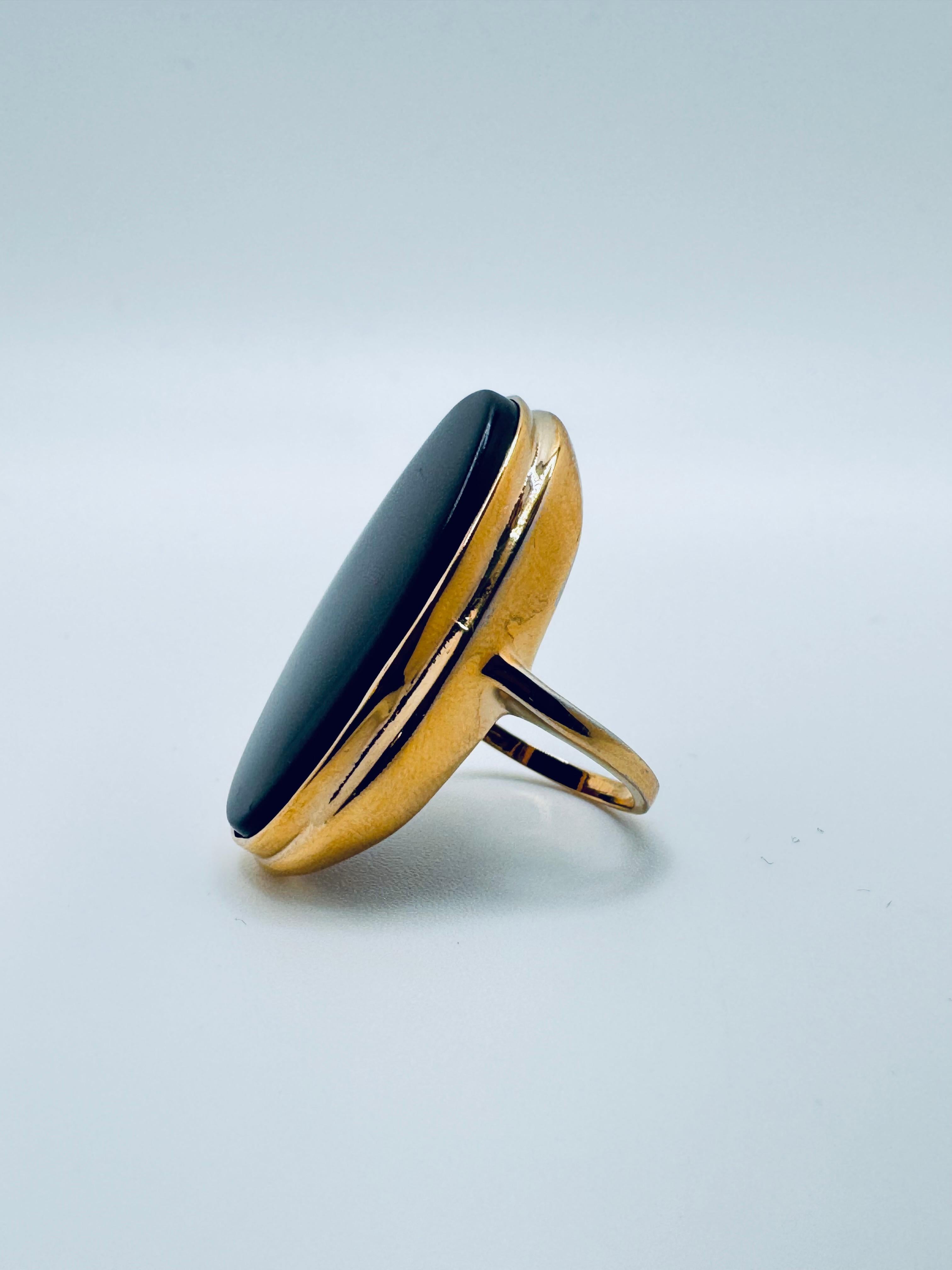 Art déco Bague cocktail en or jaune 14K avec onyx ovale en vente