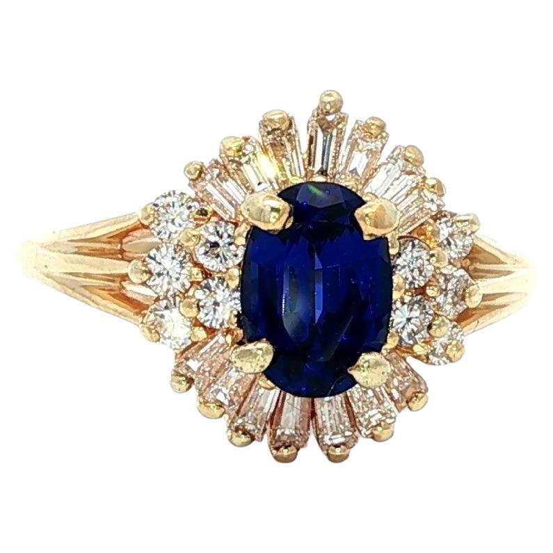 Bague mini ballerine en or jaune 14k avec pierre ovale Royal Stone et halo de diamants en vente