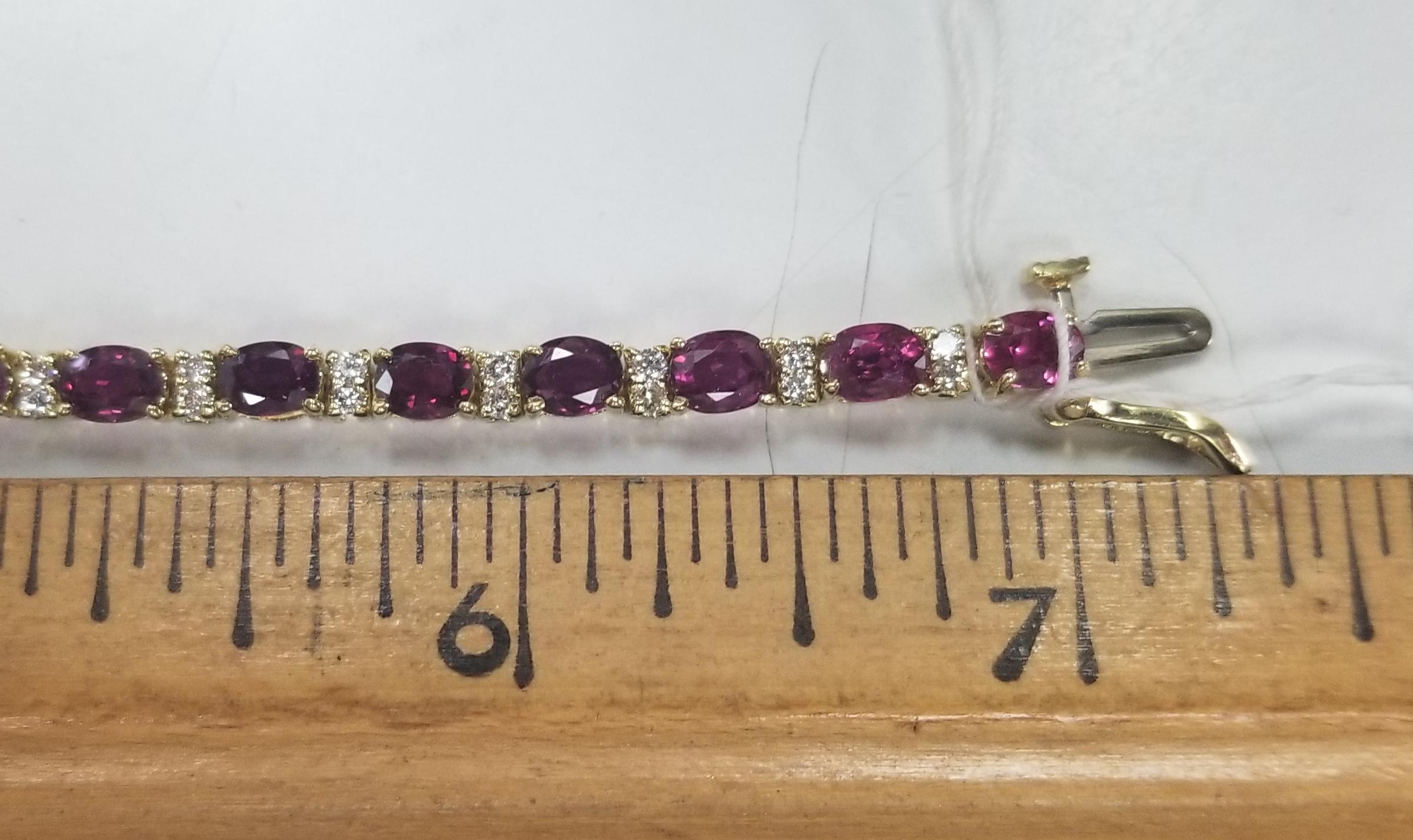 14 Karat Yellow Gold Oval Ruby 10.78 Carat and .80 Pts. Diamond Bracelet In New Condition For Sale In Los Angeles, CA