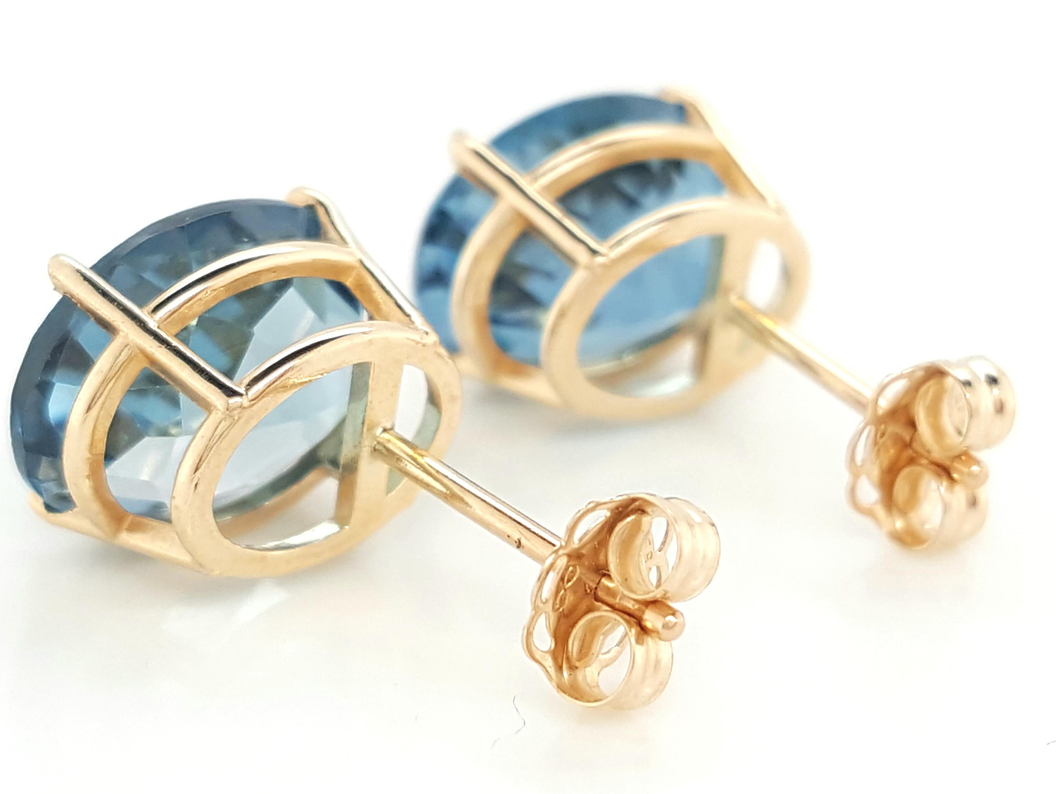 14 Karat Yellow Gold Oval Shaped Blue Topaz Stud Earrings 2