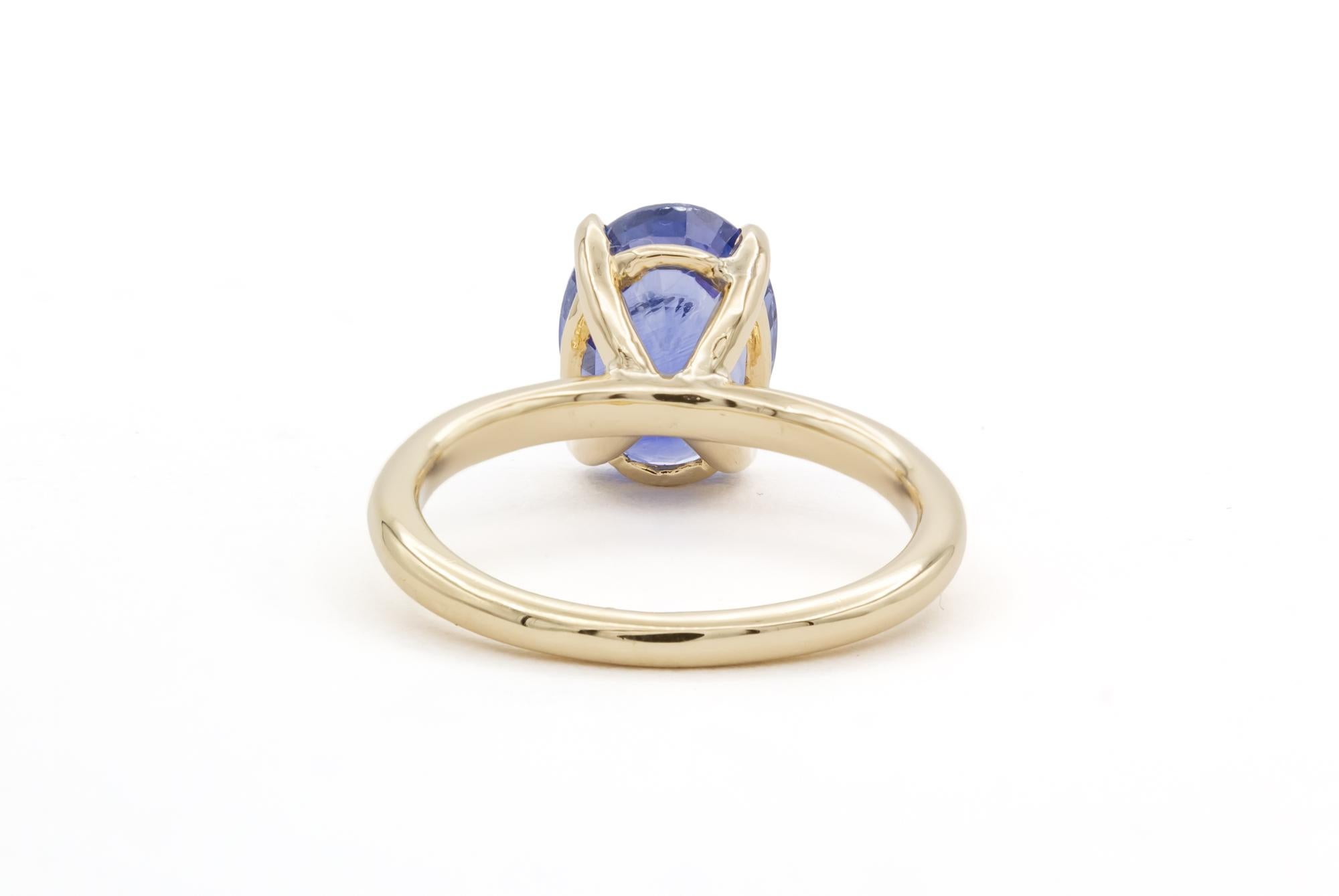 14k Yellow Gold & Oval Tanzanite Ladies Cocktail Fashion Solitaire Ring 2.84ct In Excellent Condition For Sale In Tustin, CA