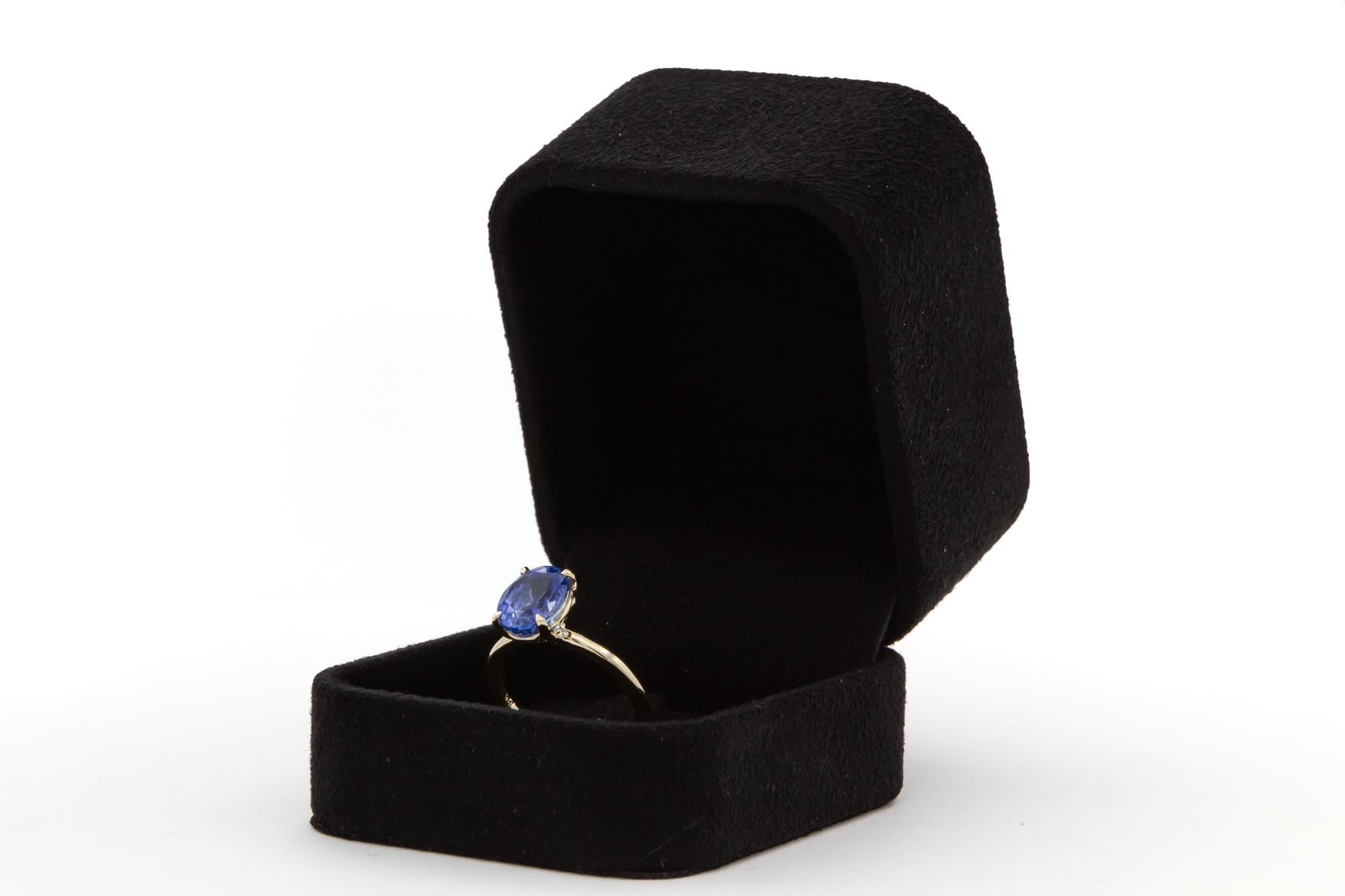 14k Yellow Gold & Oval Tanzanite Ladies Cocktail Fashion Solitaire Ring 2.84ct For Sale 3