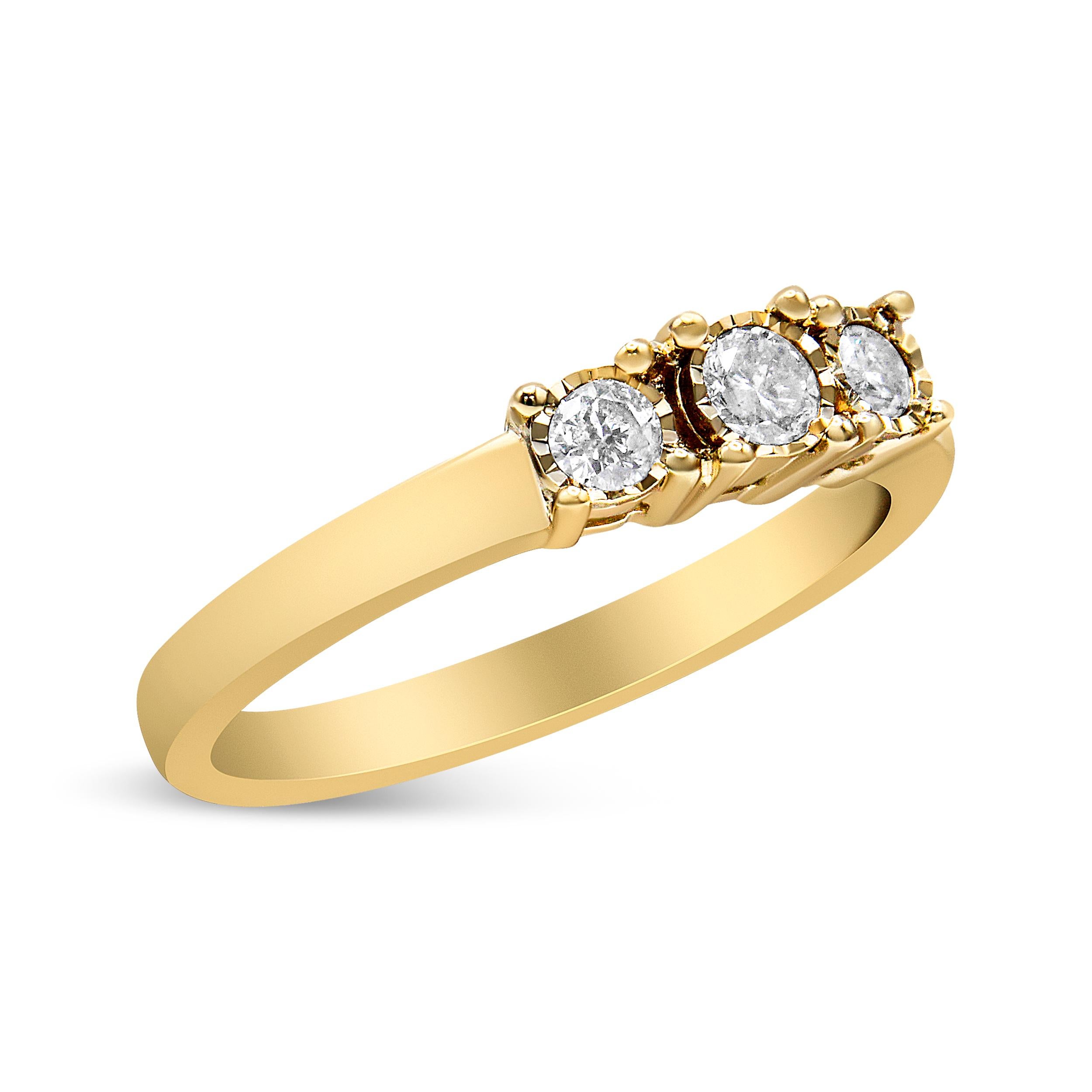 For Sale:  14K Yellow Gold Over Silver 1/4 Carat Diamond 3 Stone Illusion Plate Ring 3