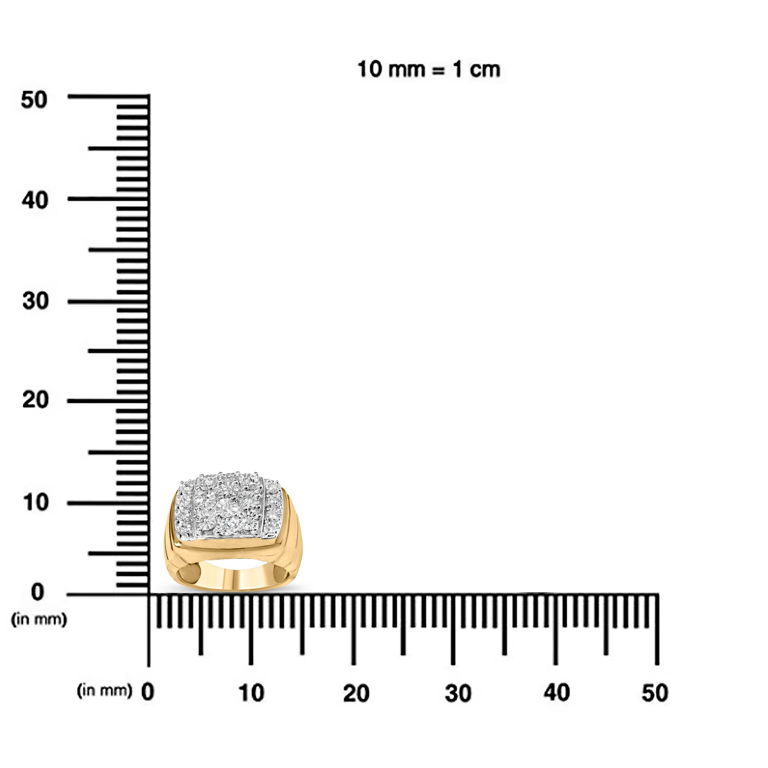Bague cocktail en or jaune 14K sur argent 3/8 Cttw Diamond Mens Cluster Pour hommes en vente