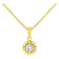 Collar Colgante Solitario de Oro Amarillo de 14K sobre Plata de Ley 1/3 Cttw Diamante
