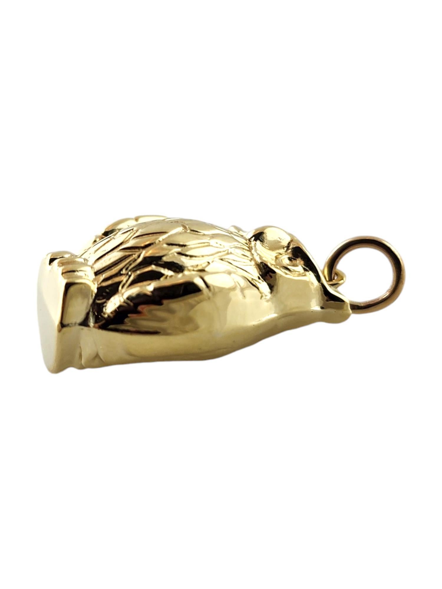 14K Yellow Gold Owl Charm Pendant

This adorable little friend adds a touch of charm to your collection. 

Size: 25.3mm x 14.9mm X 11.2mm

Weight: 1.8 dwt/ 2.8 g

Hallmark: 585

Very good condition, professionally polished.

Will come packaged in a