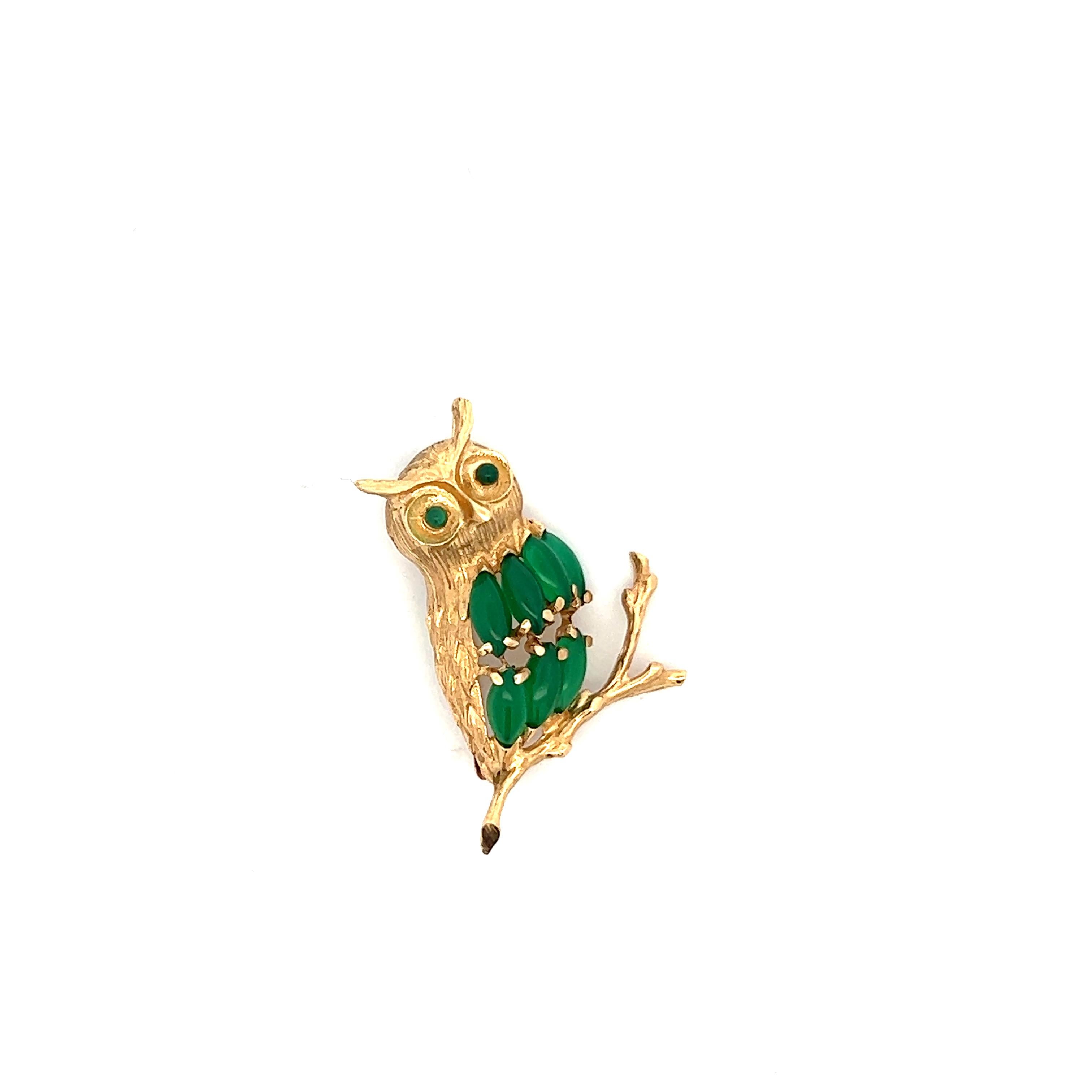 Contemporary 14K Yellow Gold Owl Pin with Chalcedony Body and Eyes  For Sale