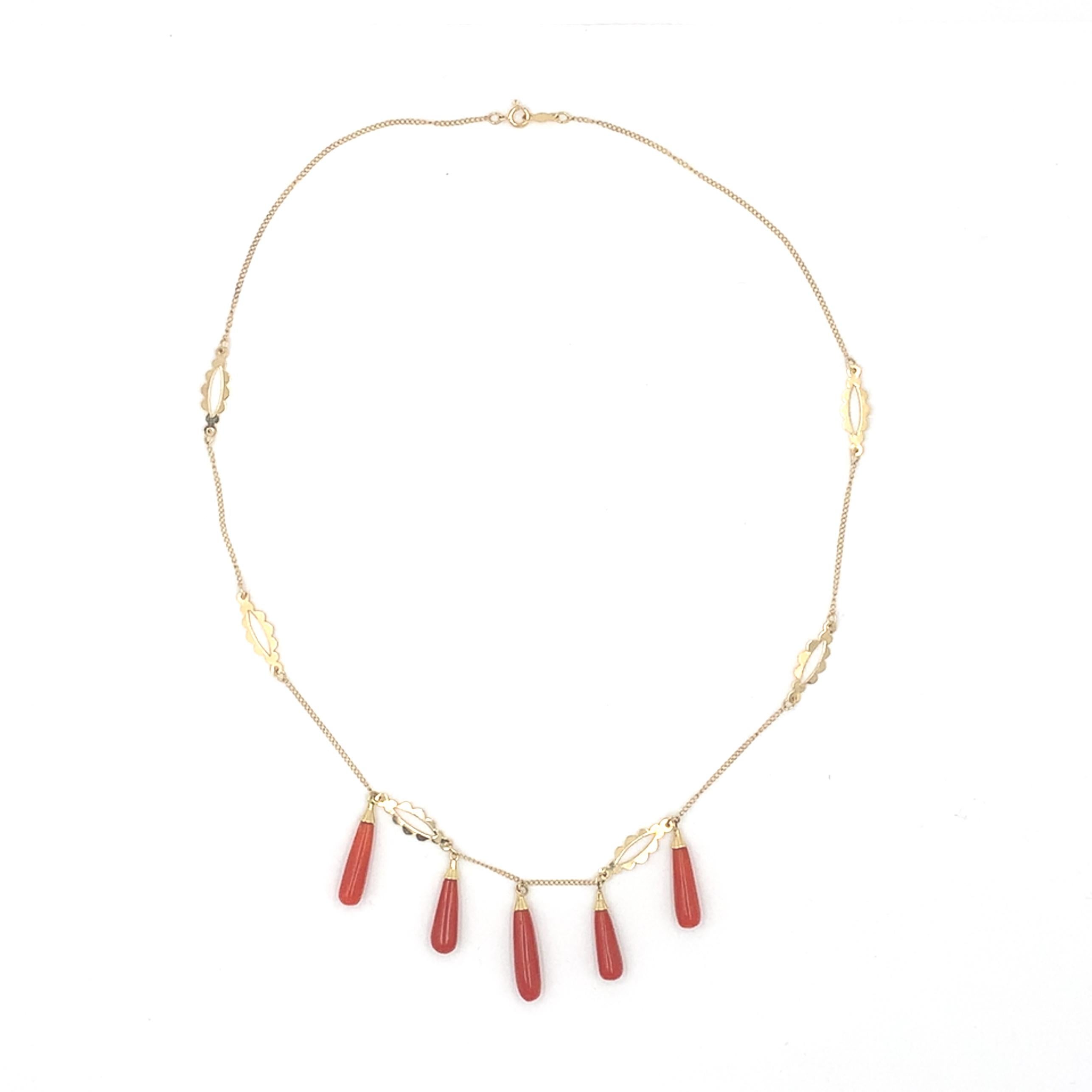 14K Gelbgold Ox blutrote Koralle Briolette Halskette mit 5 Briolette-Tropfen 18