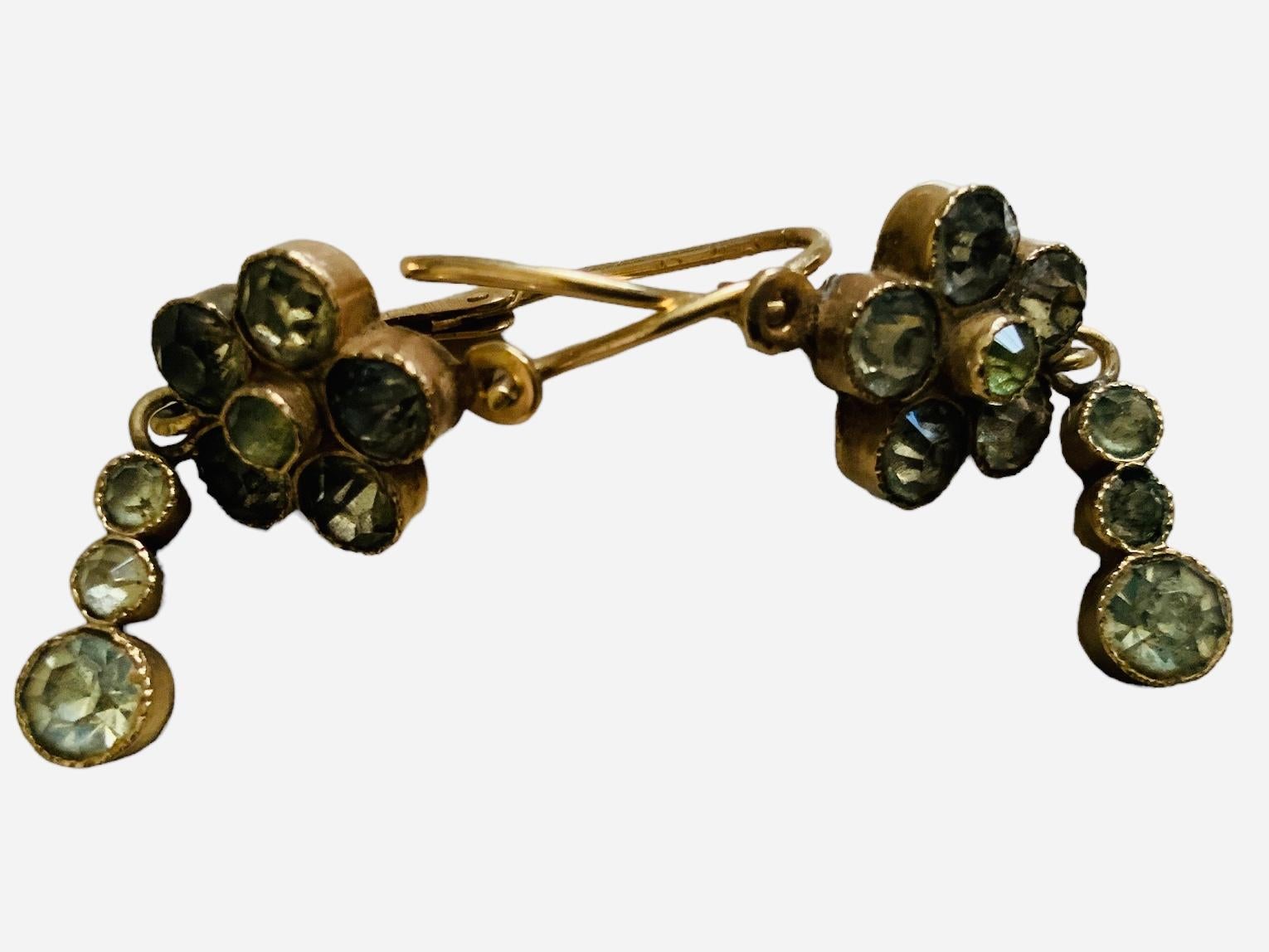 Paire de pendants d'oreilles en or jaune 14K Bon état - En vente à Guaynabo, PR
