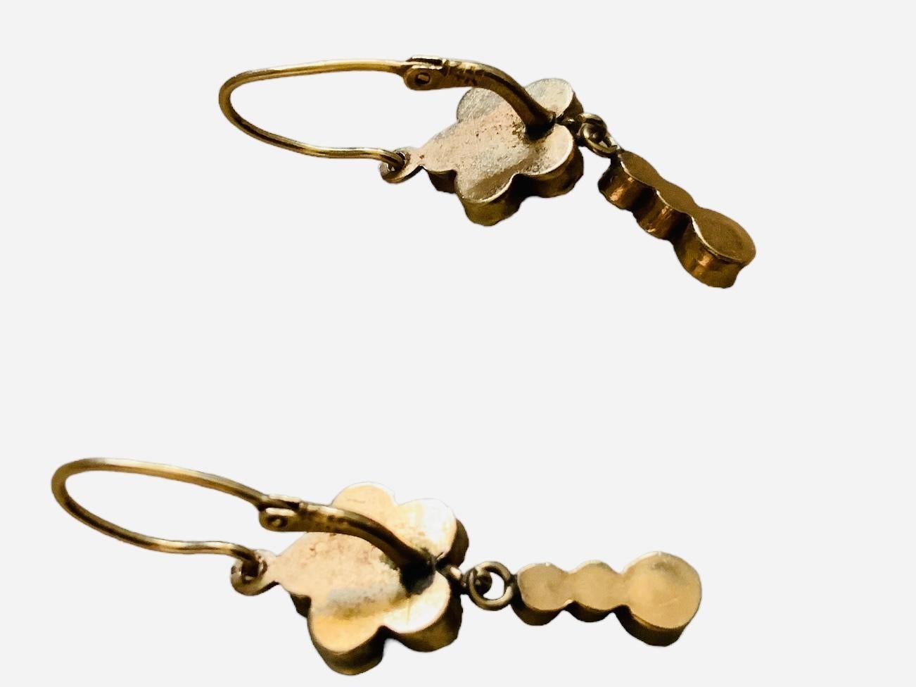 Women's  14K Yellow Gold Pair of Drop Earrings For Sale