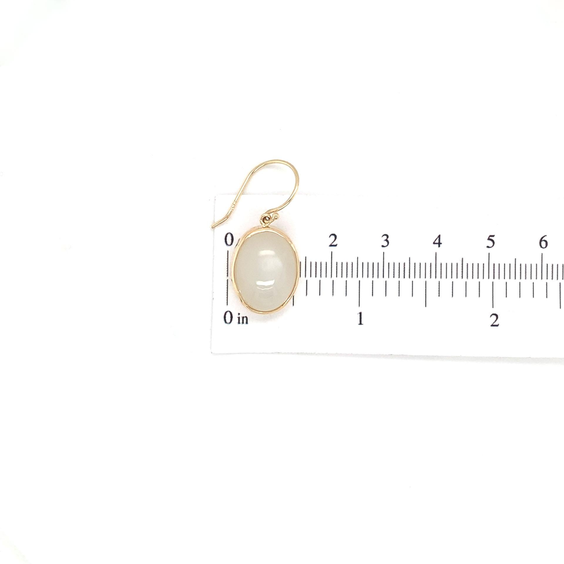 Coppia di orecchini a goccia in oro giallo 14K con pietra di luna grande 22 carati tw in vendita 2