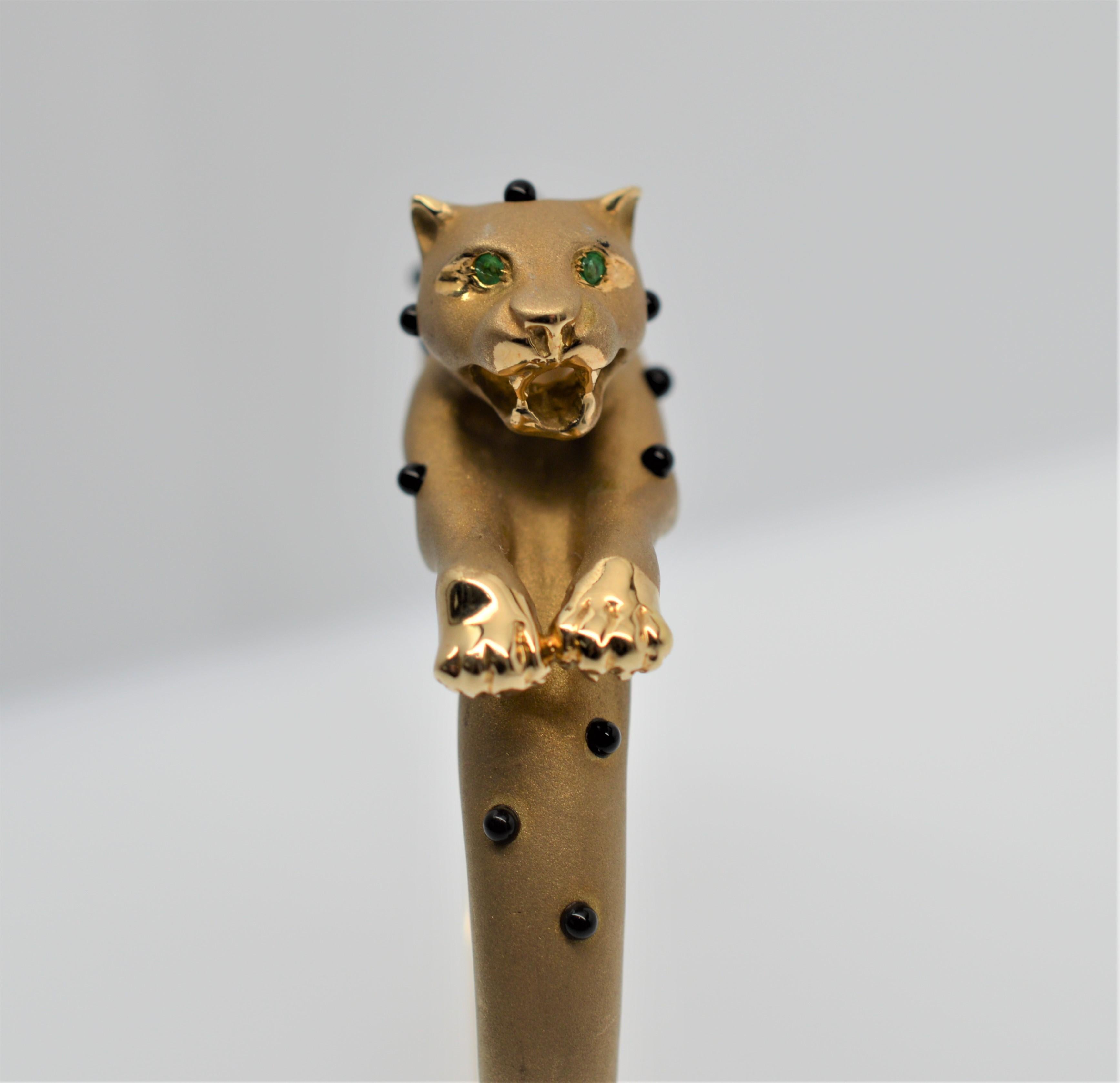 14 Karat Yellow Gold Leopard Bangle Bracelet w Onyx Spots and Emerald Eyes In Good Condition In Mount Kisco, NY