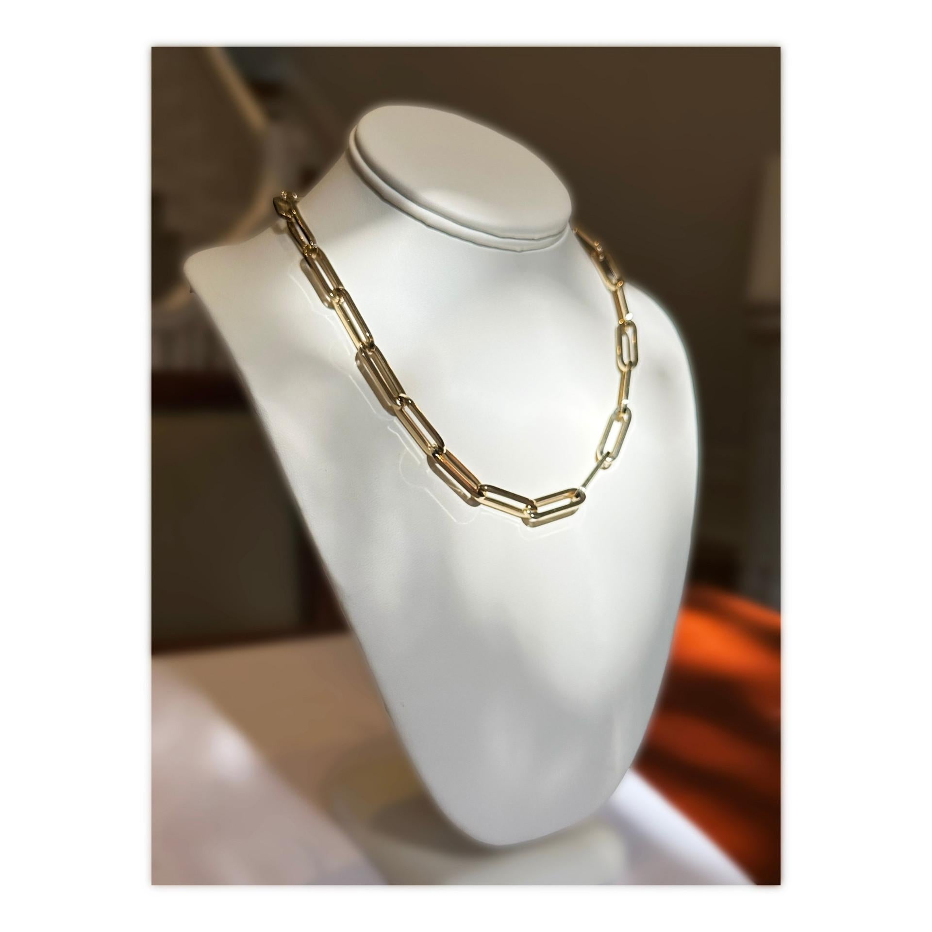 Contemporary 14K Yellow Gold Paper Clip Necklace 7.0mm For Sale