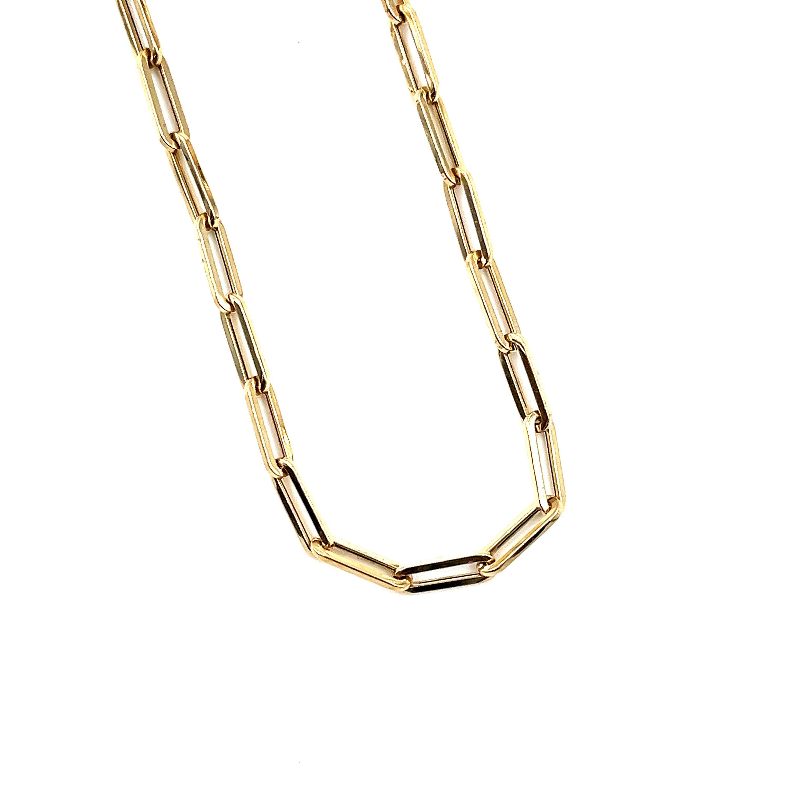 Ce magnifique collier de trombones en or jaune 14 carats ne manquera pas de faire tourner les têtes. D'une longueur de 16 pouces et d'un poids de 3,50 DWT, il est indispensable à la collection de tout bijoutier.