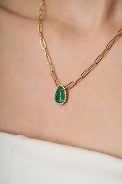 14K Yellow Gold Paperclip Chain Necklace with 3.82ct Pear Emerald & Diamond Halo