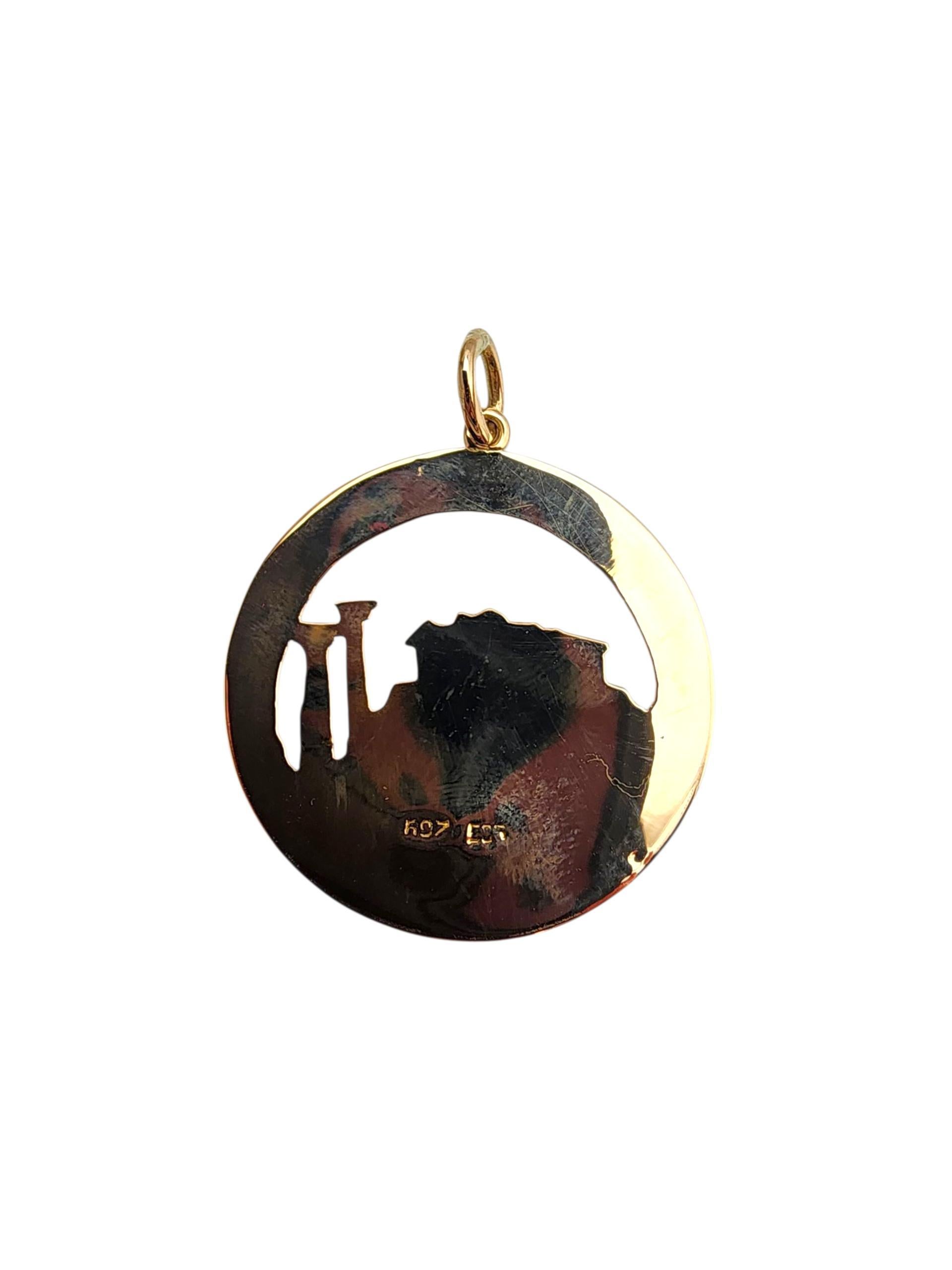 14K Yellow Gold Parthenon Temple Pendant

Bring a piece of history to your neckline in 14K gold. This lovely piece of jewelry features a pendant with the design of a Parthenon.

Hallmark: 585

Weight: 3.8 g / 2.4 dwt.

Size 40.5 mm X 32.8 mm X 1.3
